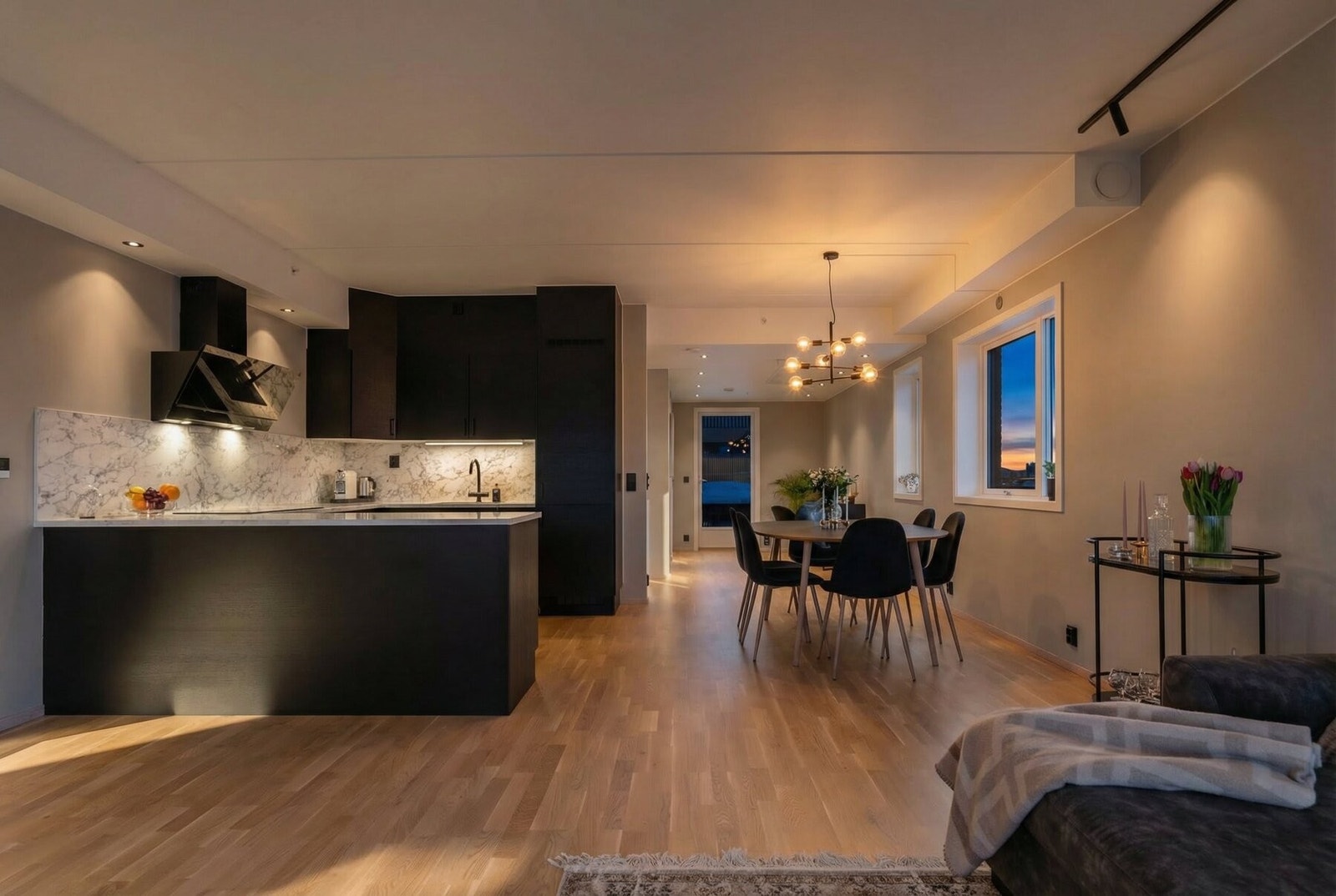 Behagelig vannbåren gulvvarme i alle rom. Galleribilde