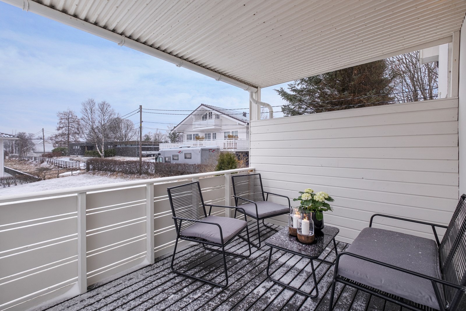 Her har du plass til både sittegruppe og beplantning. Galleribilde