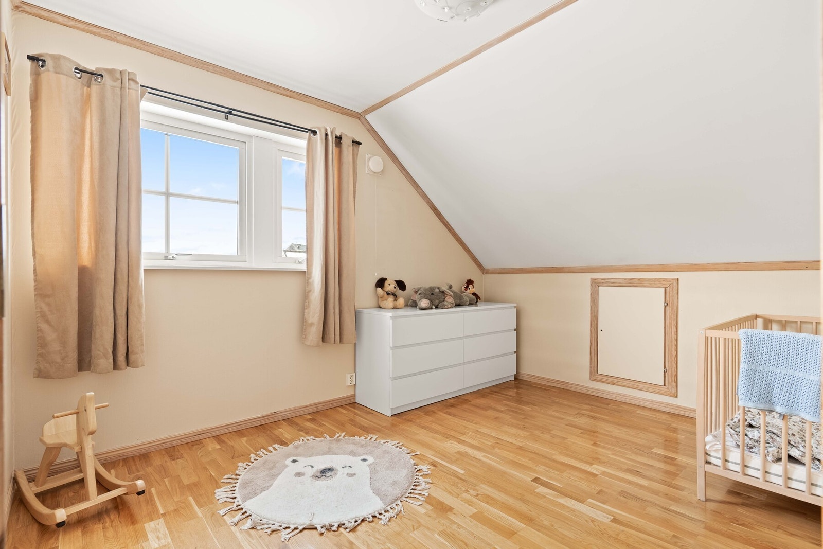 Soverom 3 passer ypperlig til barnerom, gjesterom og/eller kontor. Galleribilde