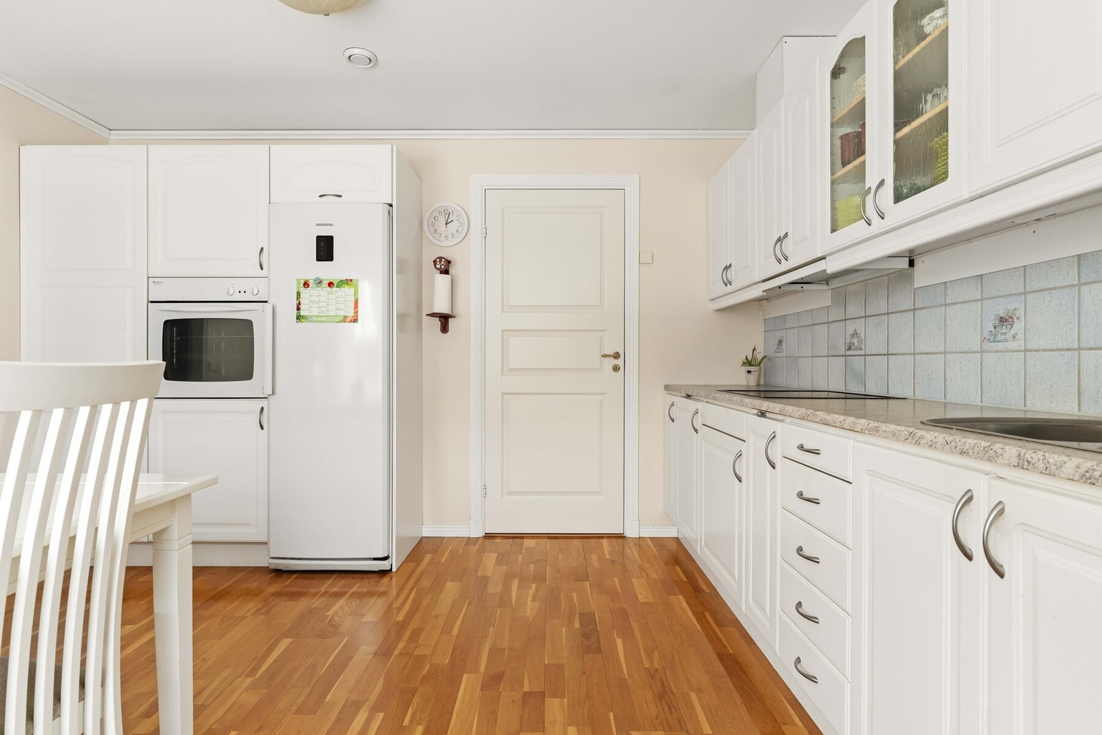 Kjøkkenet har moderniseringsbehov. Galleribilde