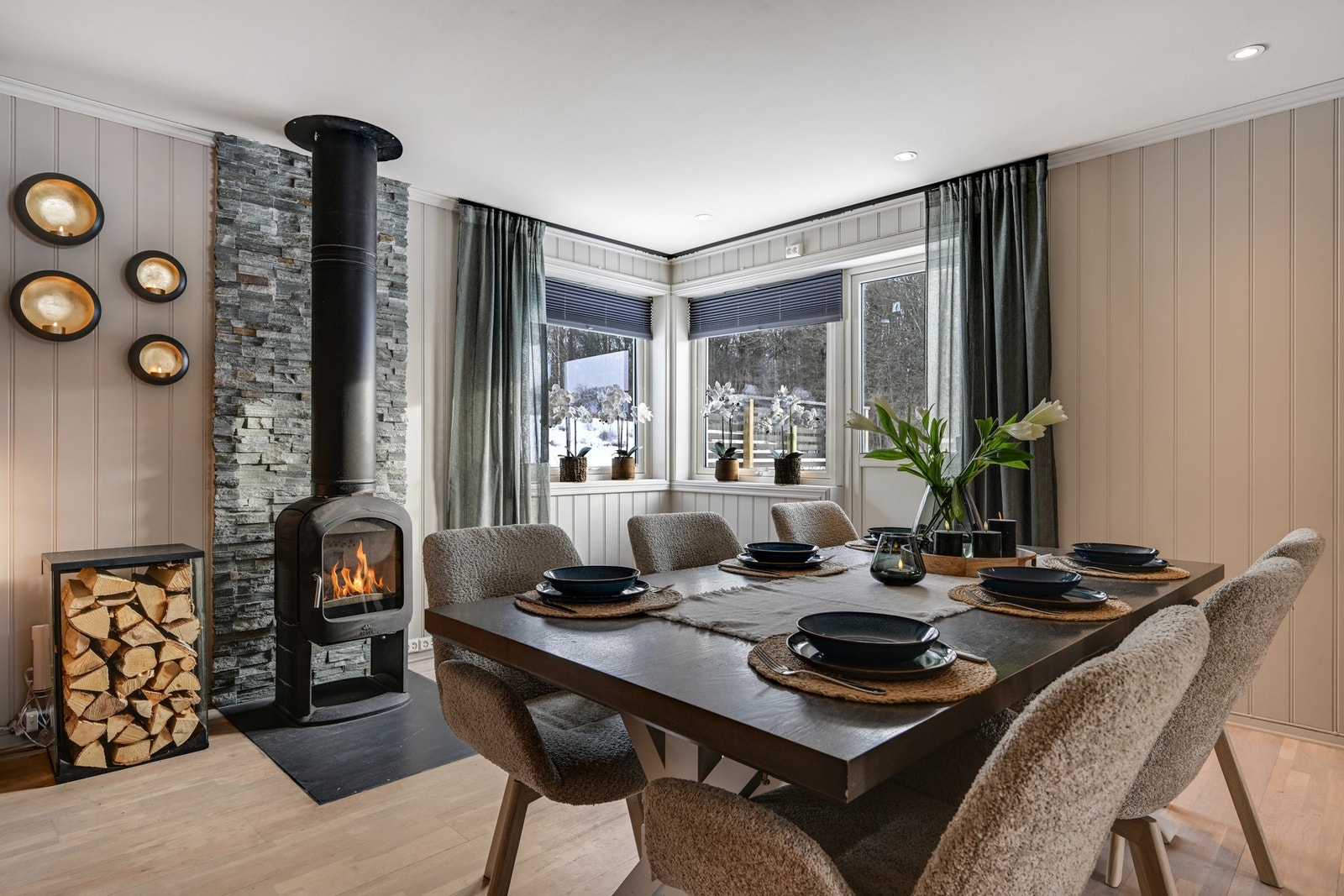 Velkommen til bords i Kimestadveien 13 Galleribilde