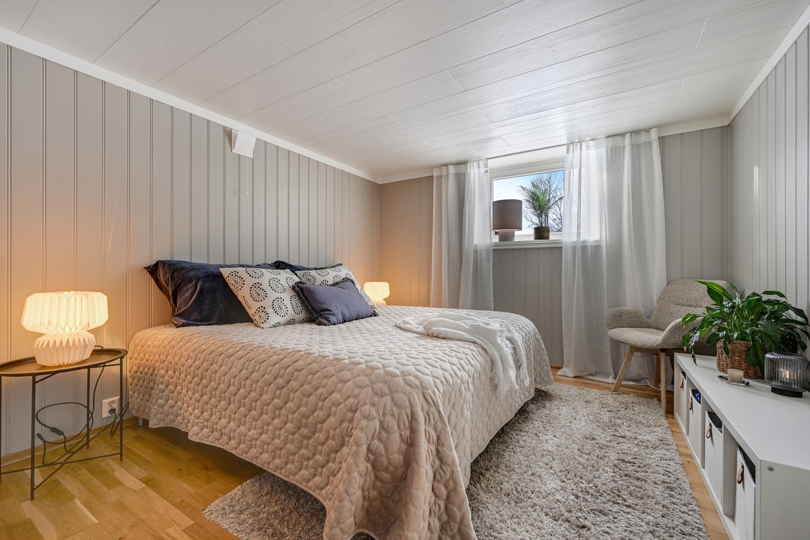 Soverom I kjeller Galleribilde