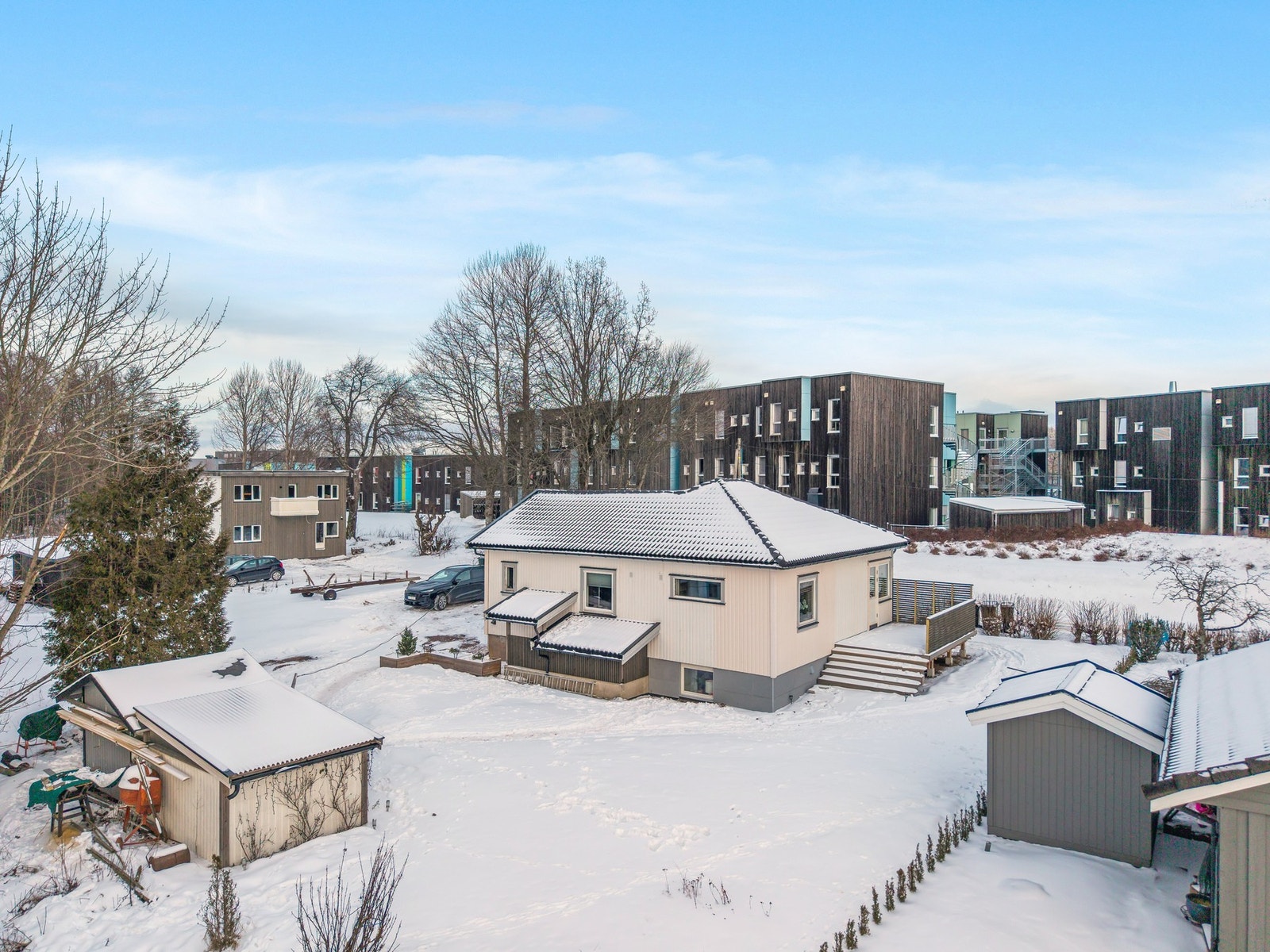 Boligen ligger i en blindvei rett bak Campus Bakkenteigen Galleribilde