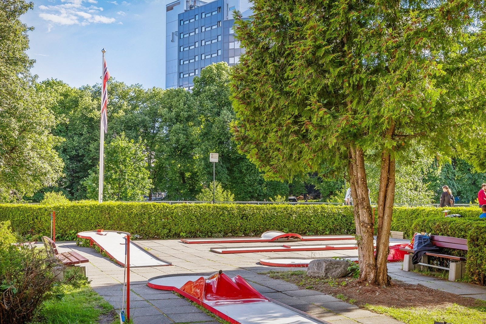 Koselig minigolf i nærheten. Galleribilde