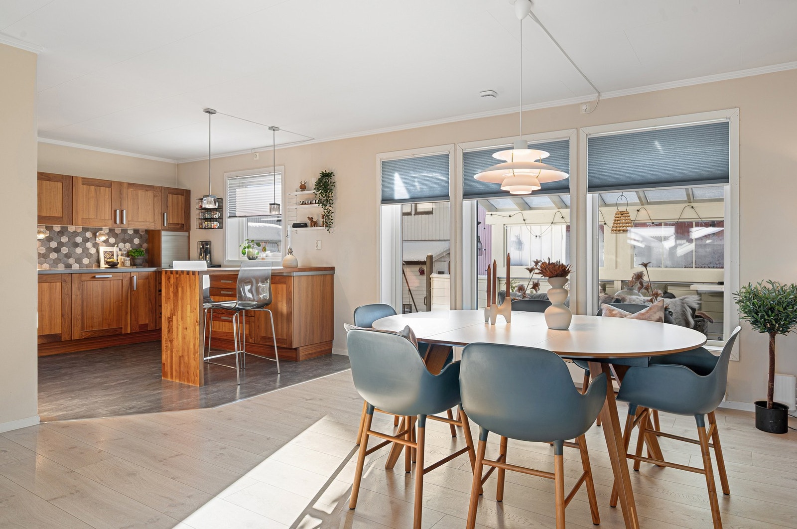 Det er god plass til spisebord. Galleribilde