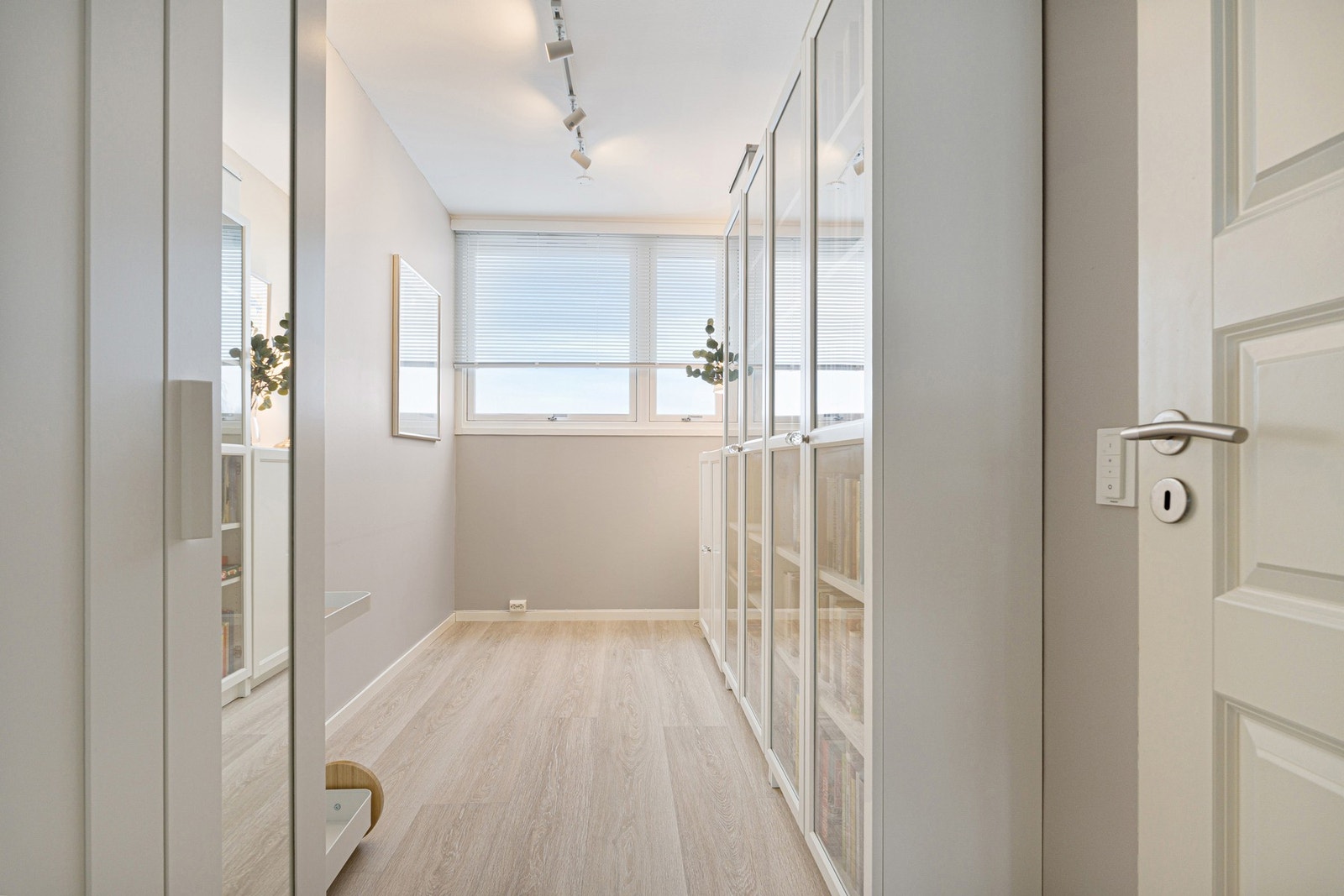 Soverom tre på 7m², godt egnet som hjemmekontor. Galleribilde