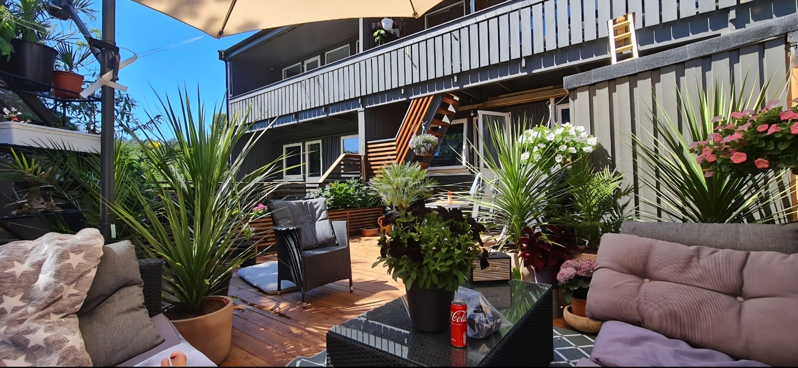 Stemningsbilde fra selger sommerstid Galleribilde