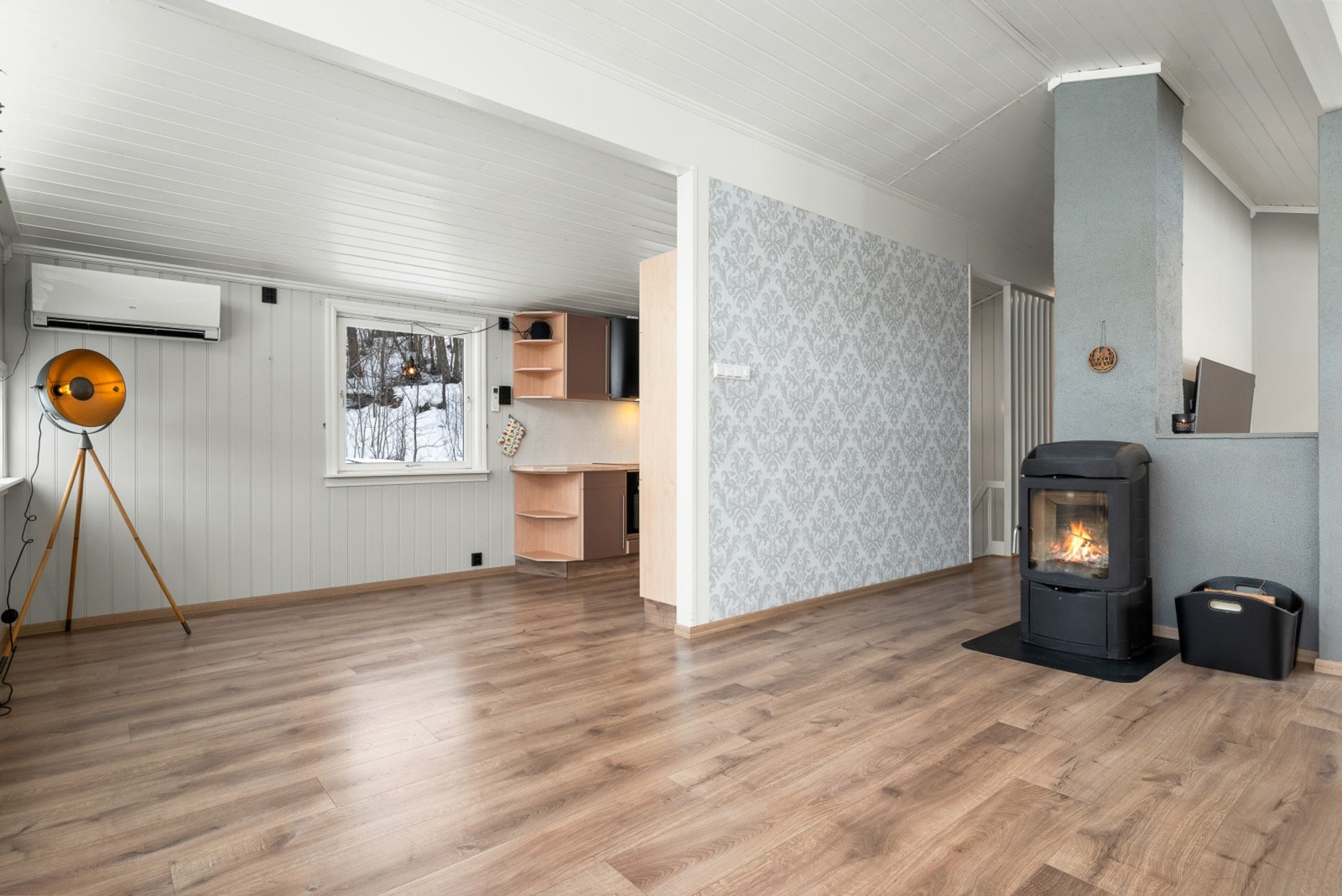 Stue og kjøkken er på ca. 51 kvm. Galleribilde