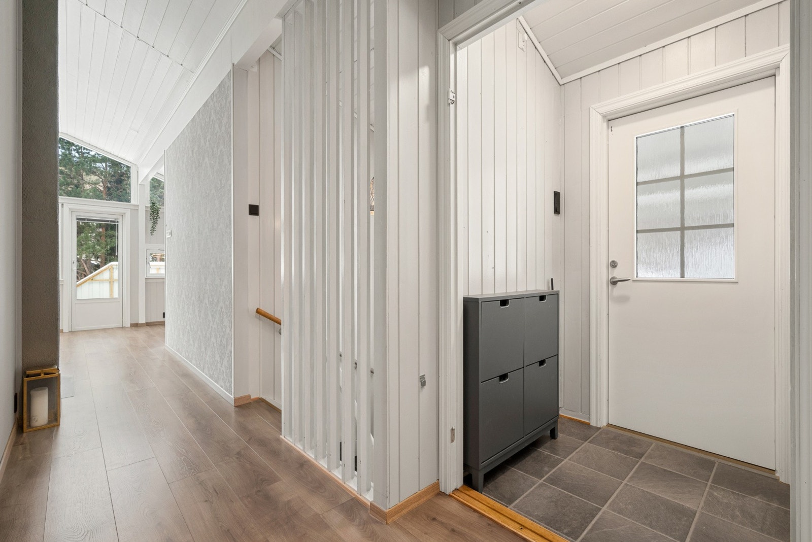 Boligen er godt vedlikeholdt med vinduer fra 2012-2017 og ytterdør fra 2016. Galleribilde