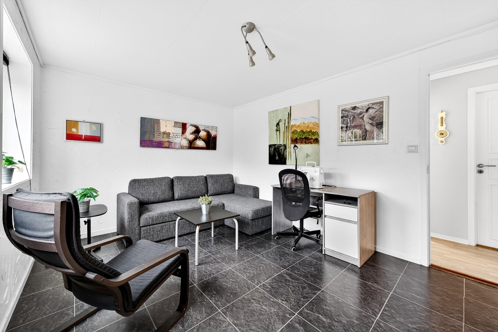 Kjellerstue/soverom Galleribilde