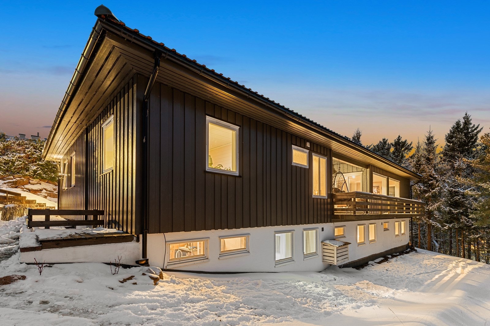 Velkommen til Midtstien 9! Fotograf: Eiendomsfoto AS Galleribilde