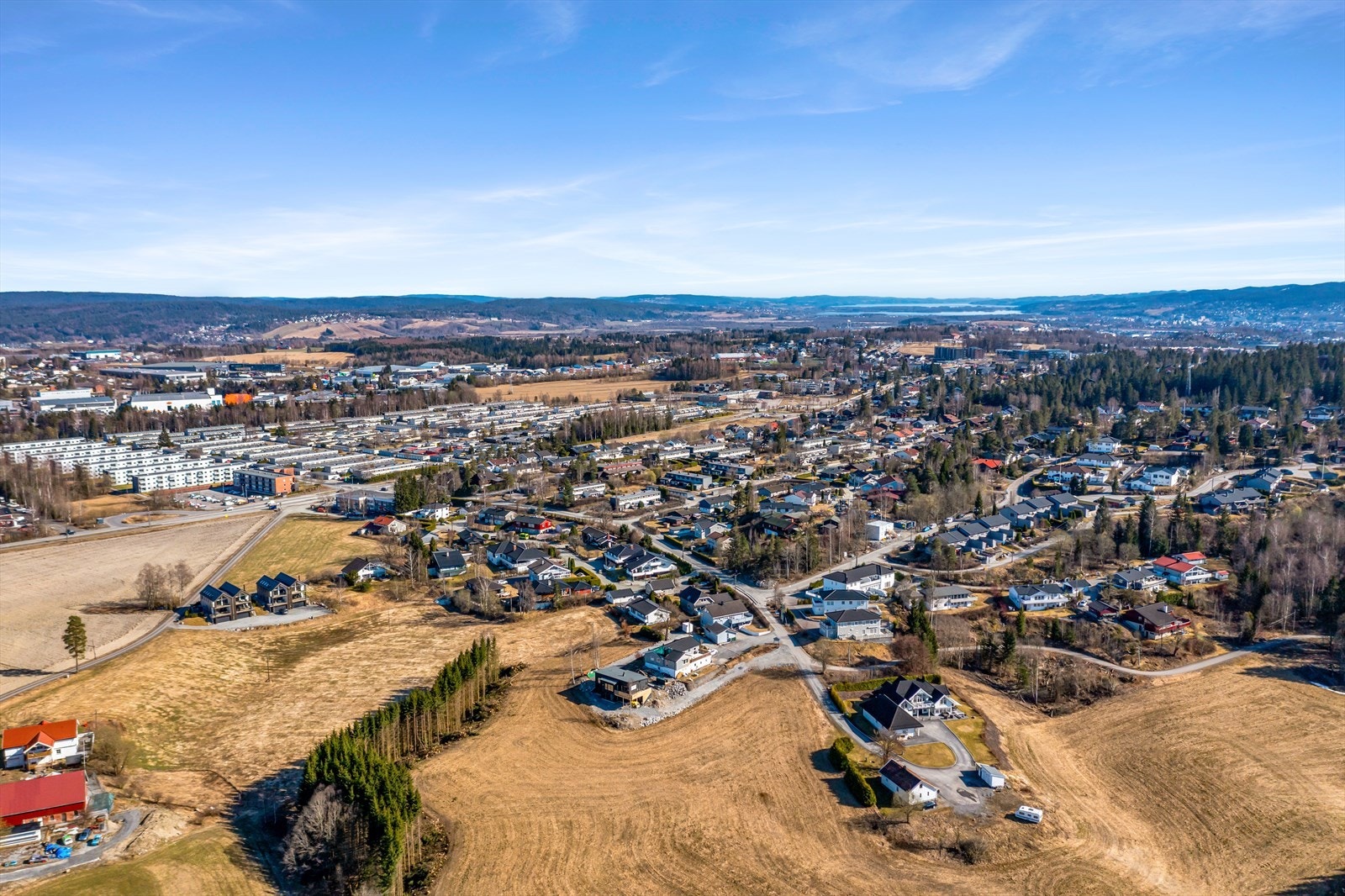 Her bor man i et attraktivt og barnevennlig område på Skedsmokorset i Lillestrøm kommune. Galleribilde