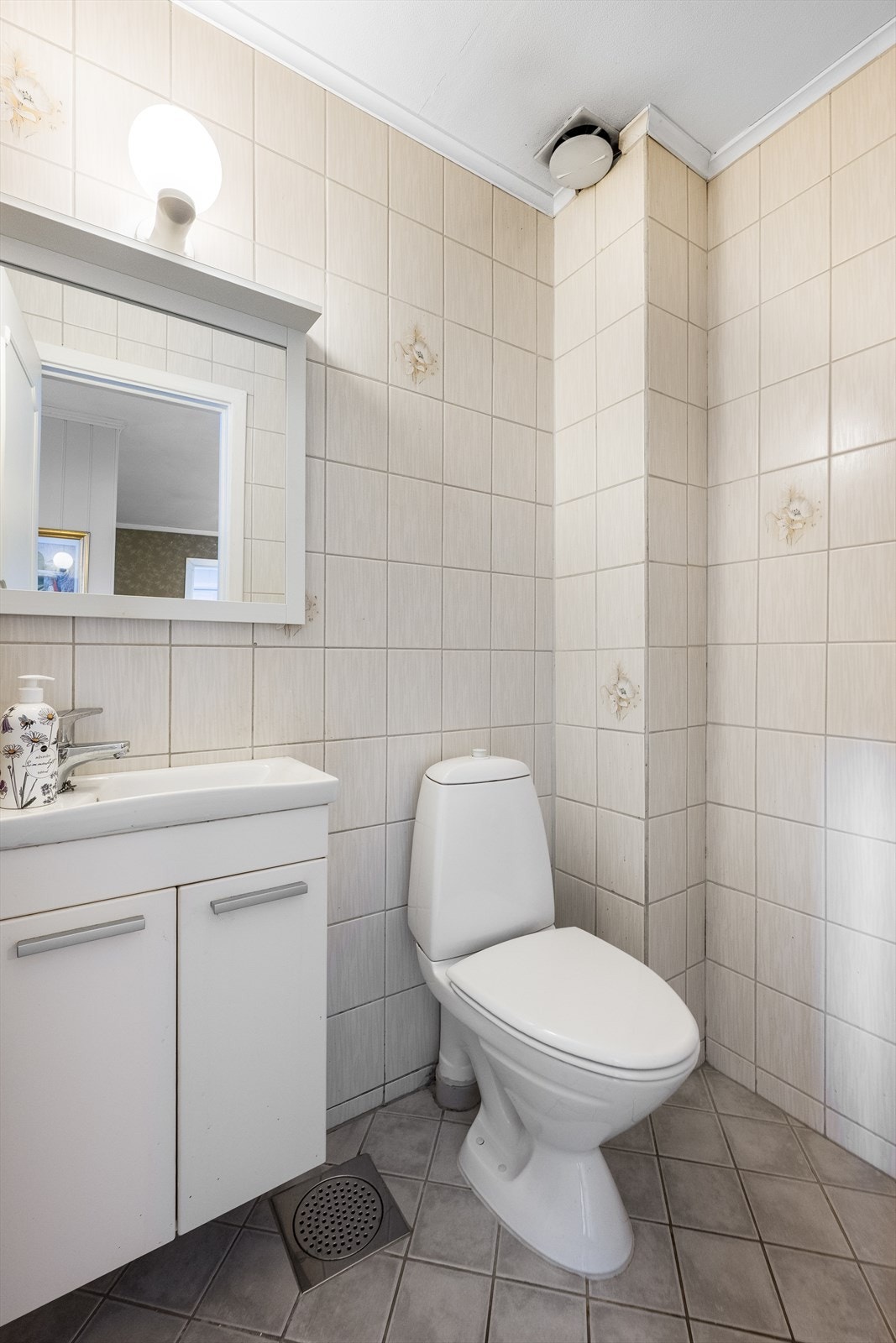 Toalettrom. Galleribilde