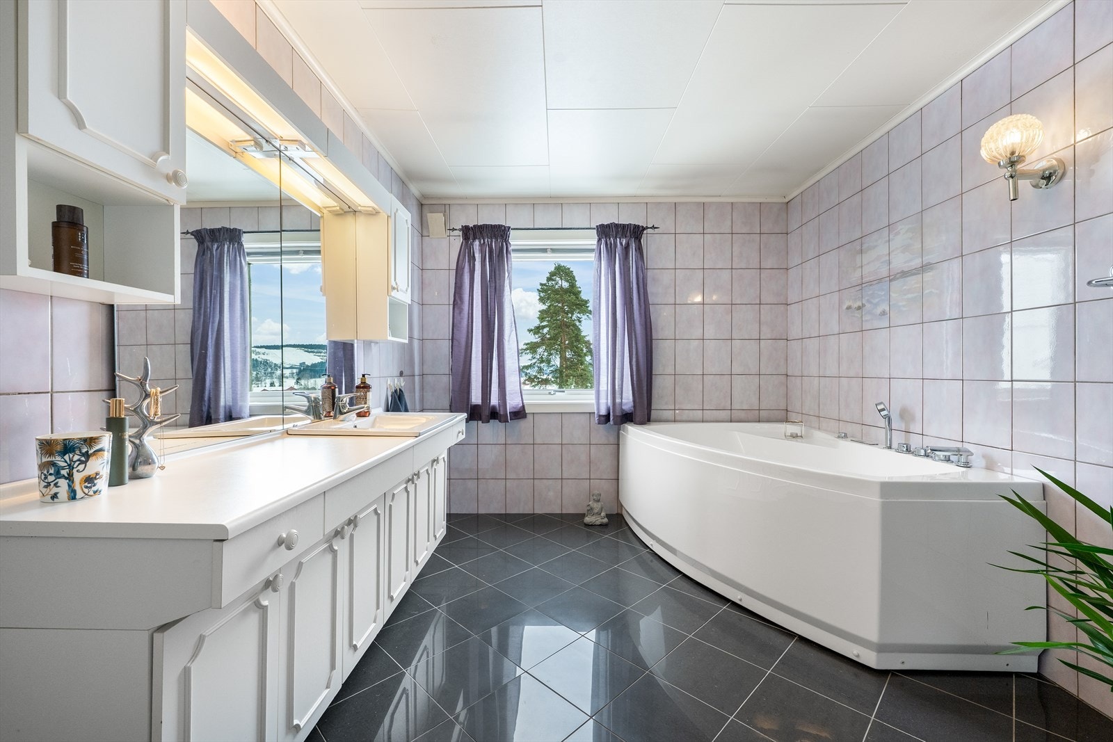 Baderom. Galleribilde