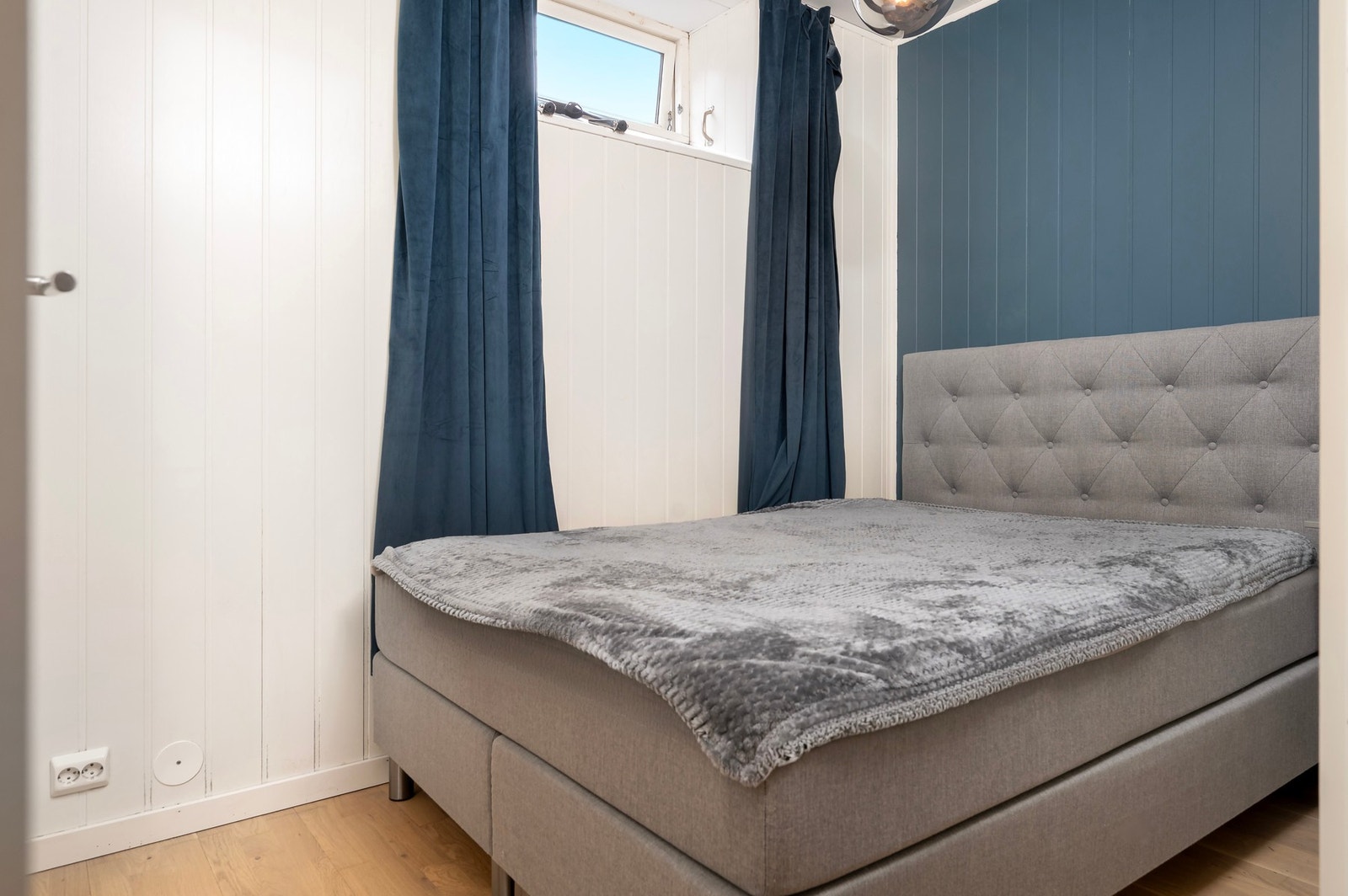 Rom innredet som soverom. Rommet er ikke godkjent som rom for varig opphold. Galleribilde