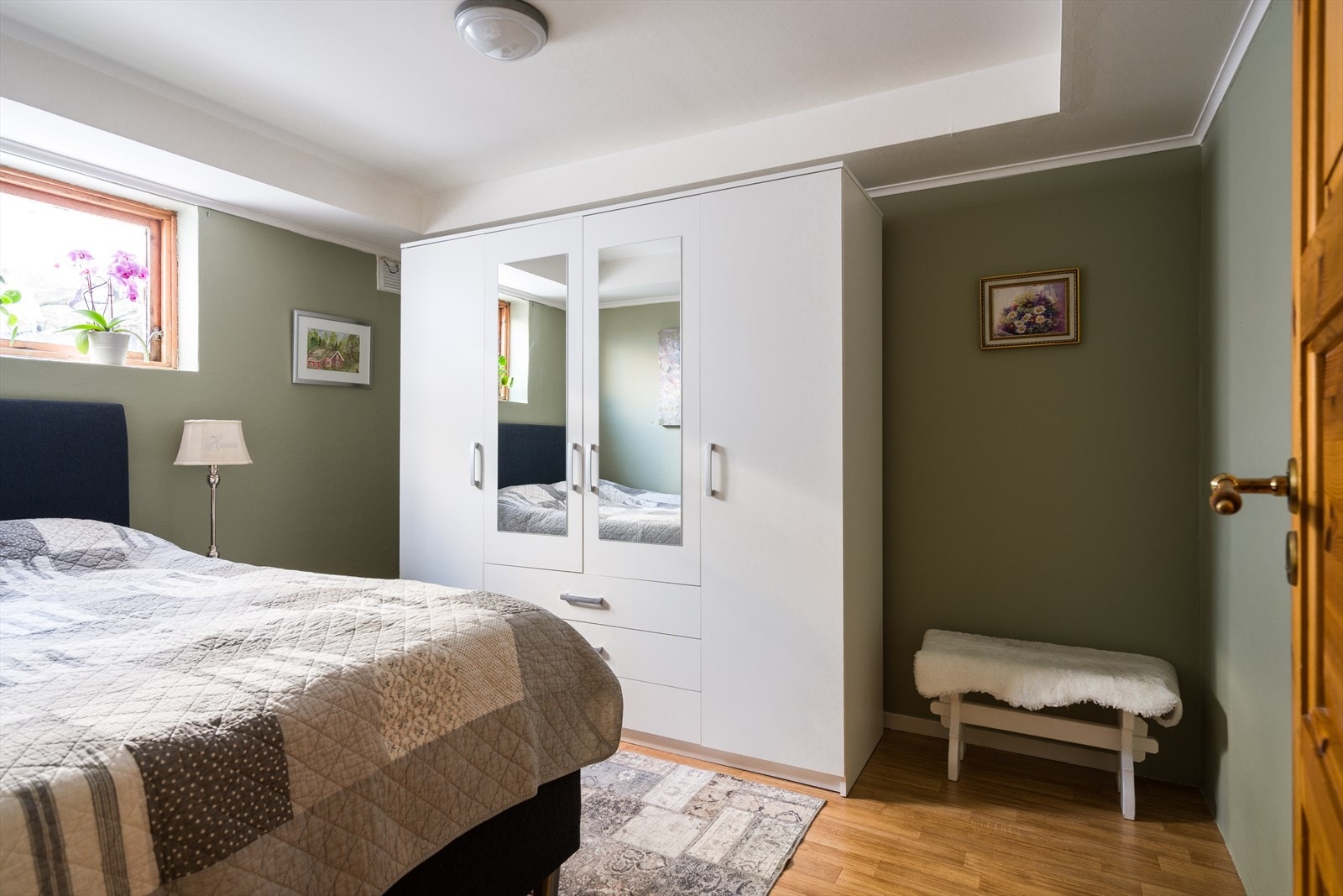 Soverom i leilighet. Galleribilde