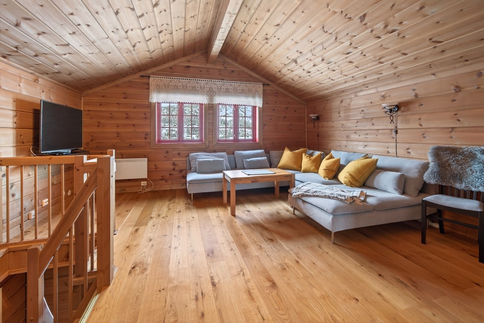 Loftstue med fint utsyn Galleribilde