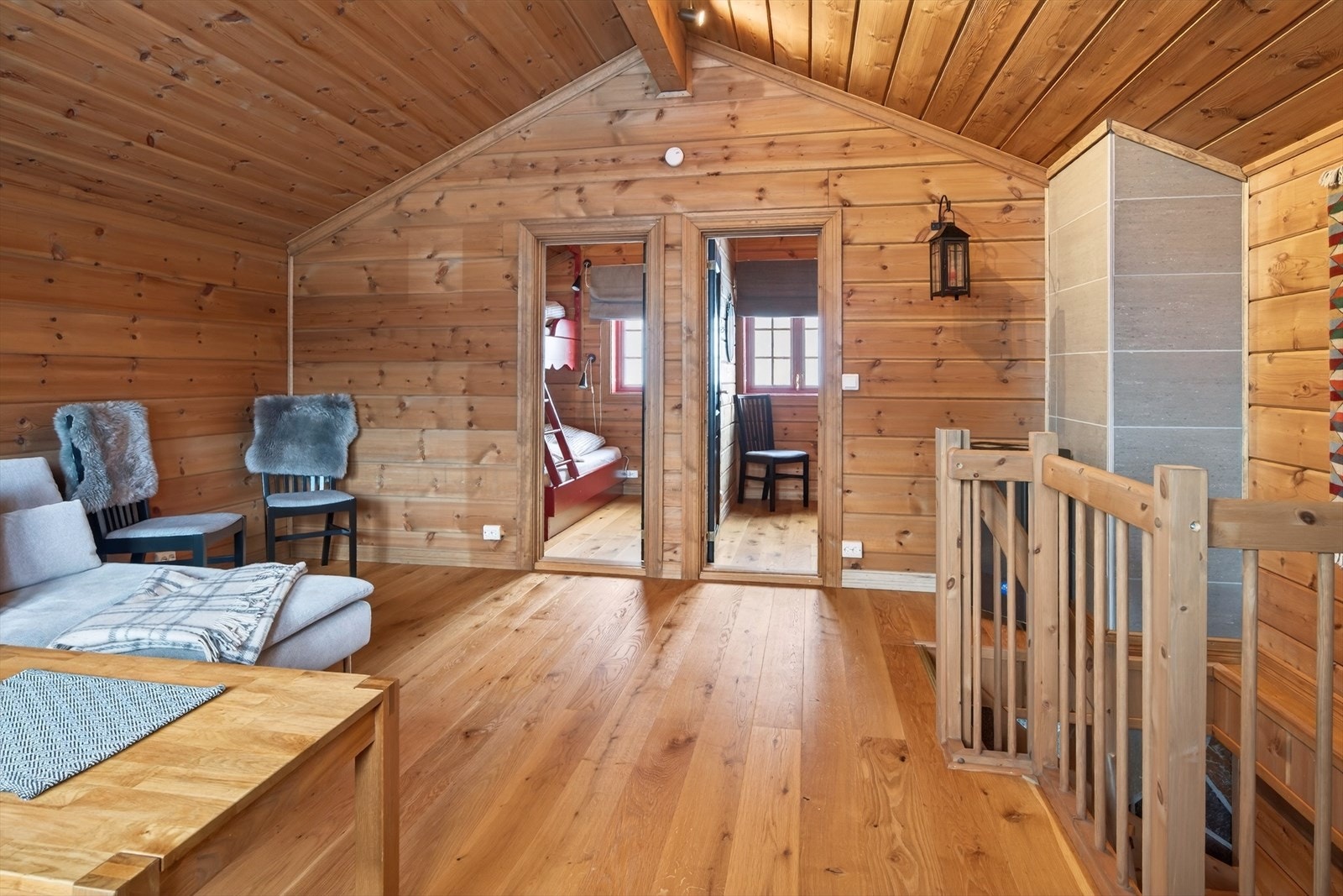 Fint for dem med ungdommer i hus Galleribilde