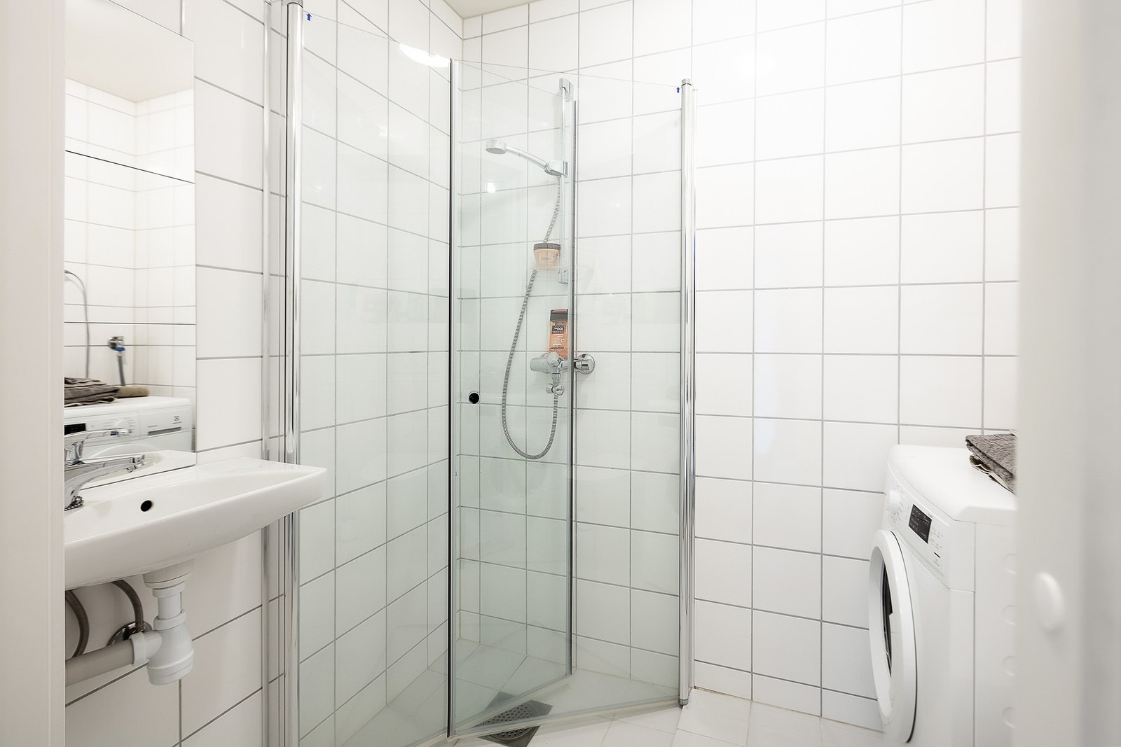 Bad i hybeldel. Galleribilde