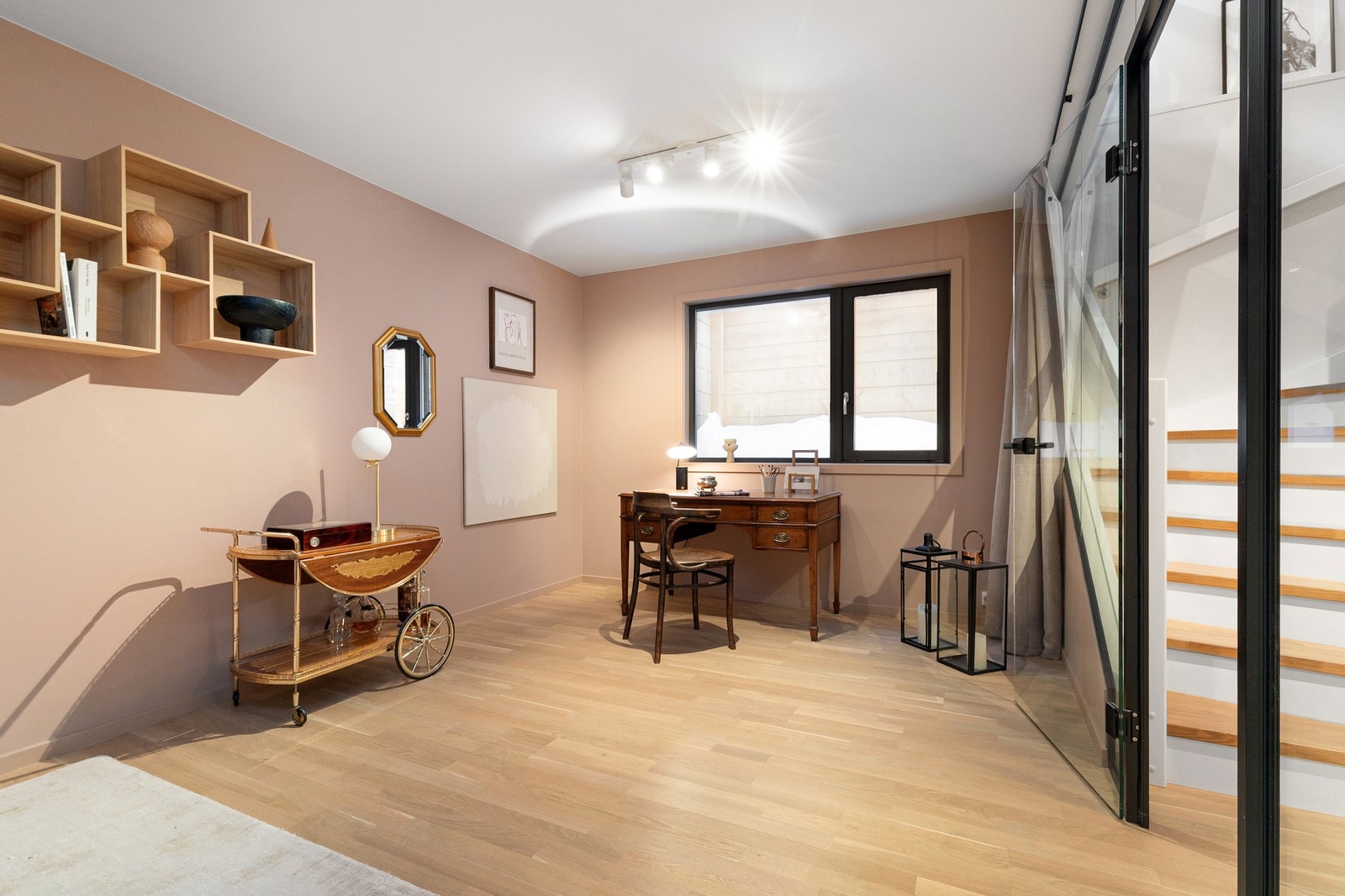 Kjellerstue. Galleribilde