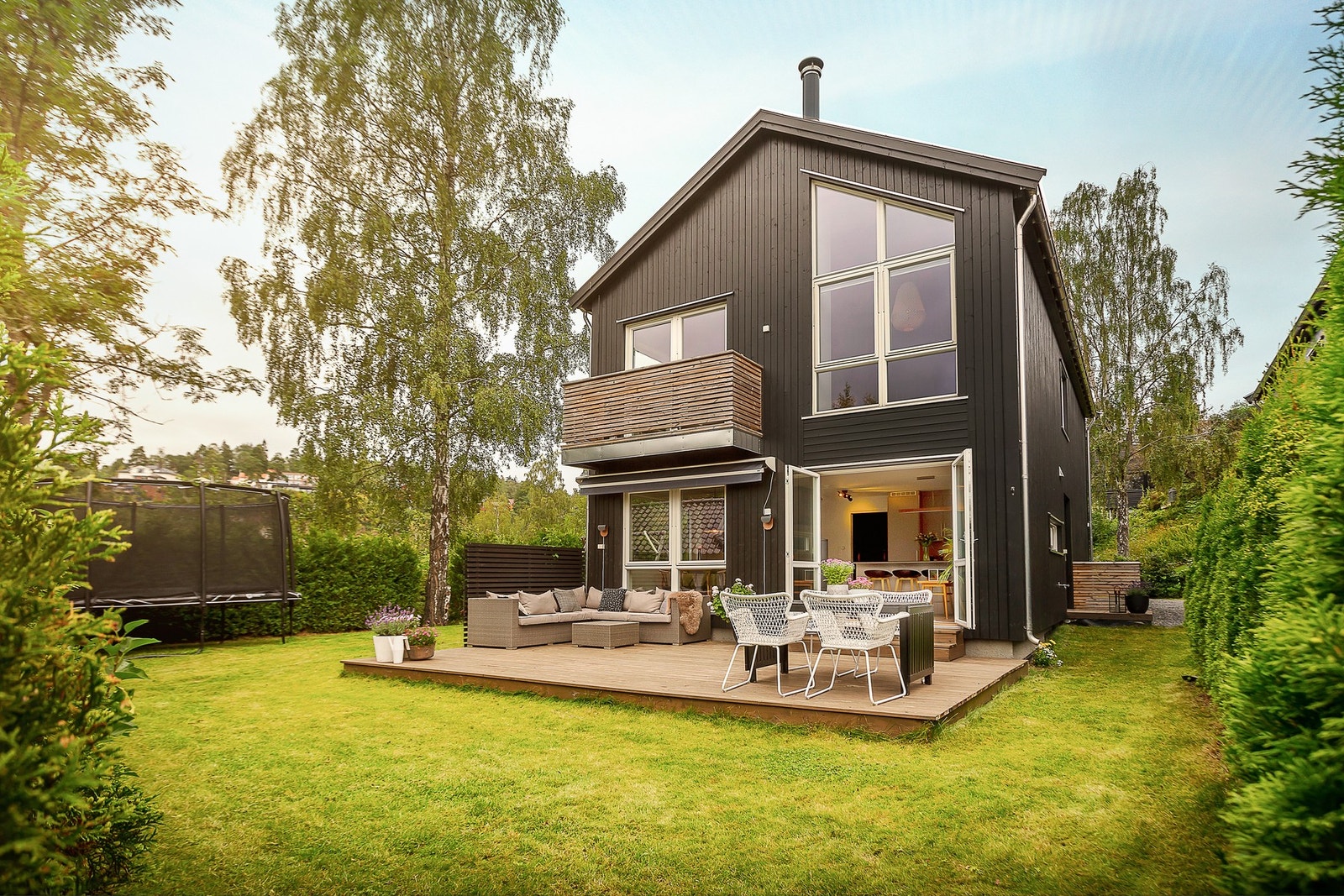 Sommerbilde fra tidligere annonse i 2019. Foto: Studio Oslo AS. Galleribilde