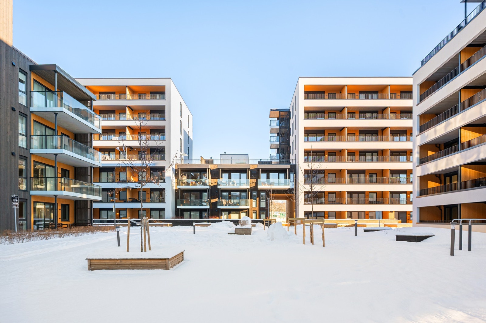 Ypperlig beliggenhet på Lade med kort avstand til både dagligvare, turområder og kort avstand til Solsiden. Galleribilde