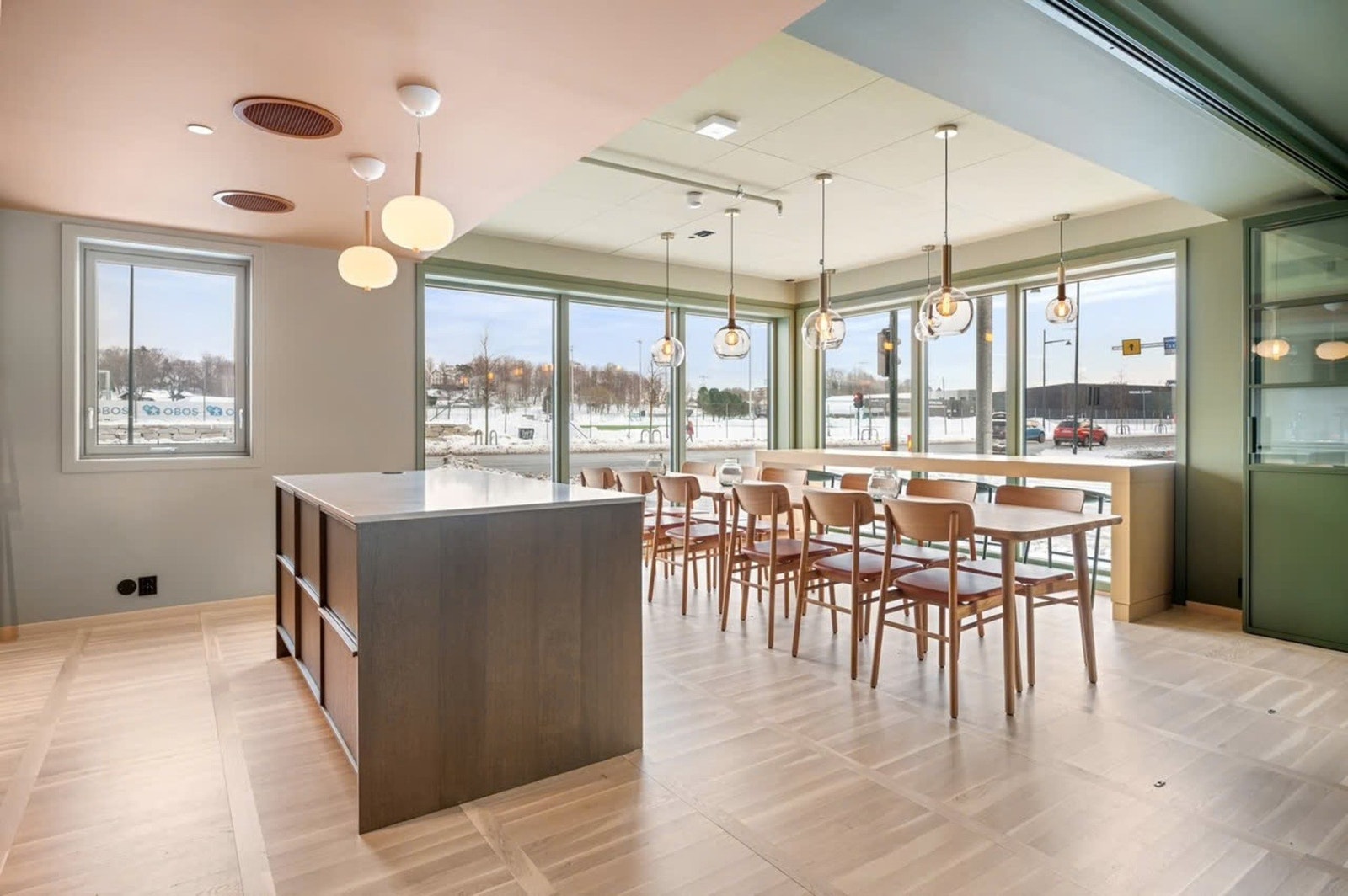 Borettslaget har et fint selskapslokale som kan benyttes av beboerne. Galleribilde