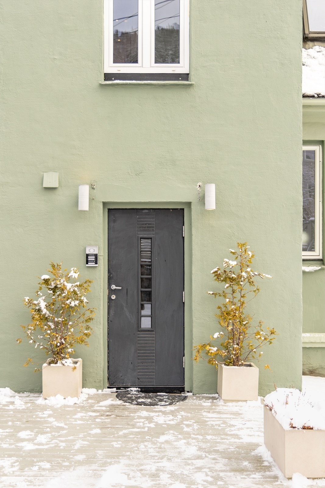 Øverst i bygget ligger den lyse og moderne toppleiligheten med en gjennomgående og optimal planløsning. Galleribilde