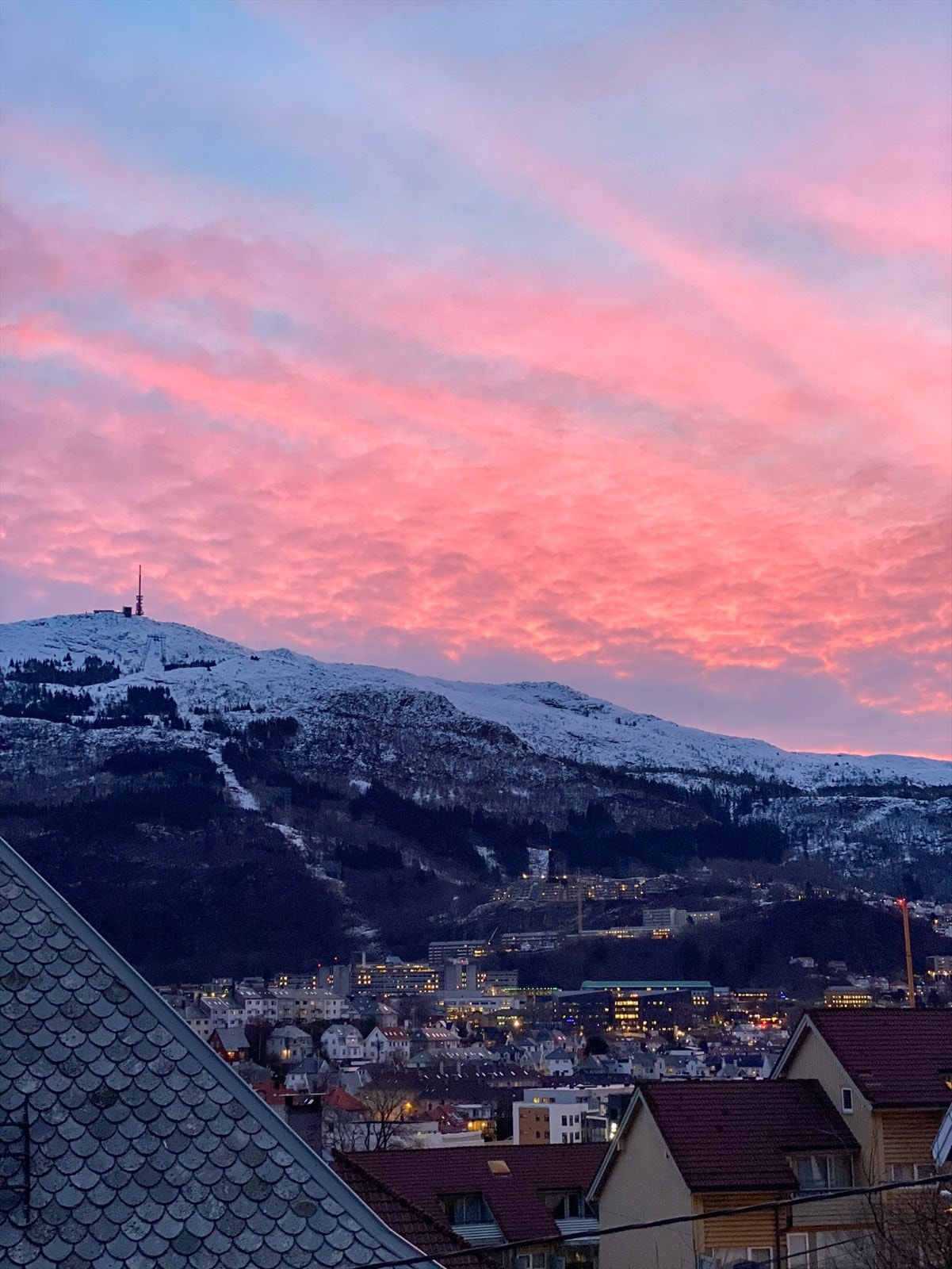 Kanskje vil du også vite like vakre rosa skyer, slik som selger. Galleribilde