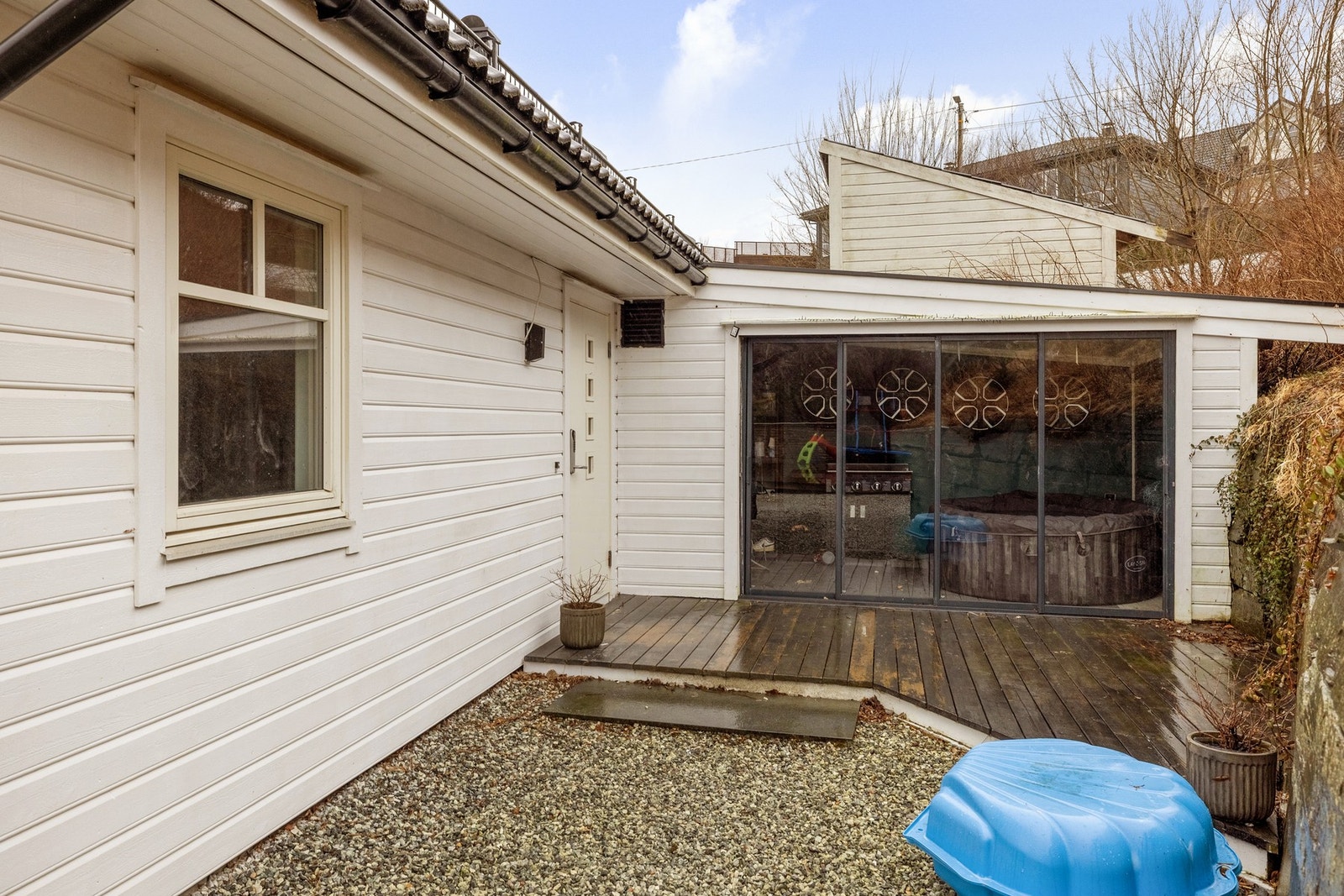 Ved inngangspartiet er det også en hyggelig vinterhage som måles til 9 kvm. Galleribilde