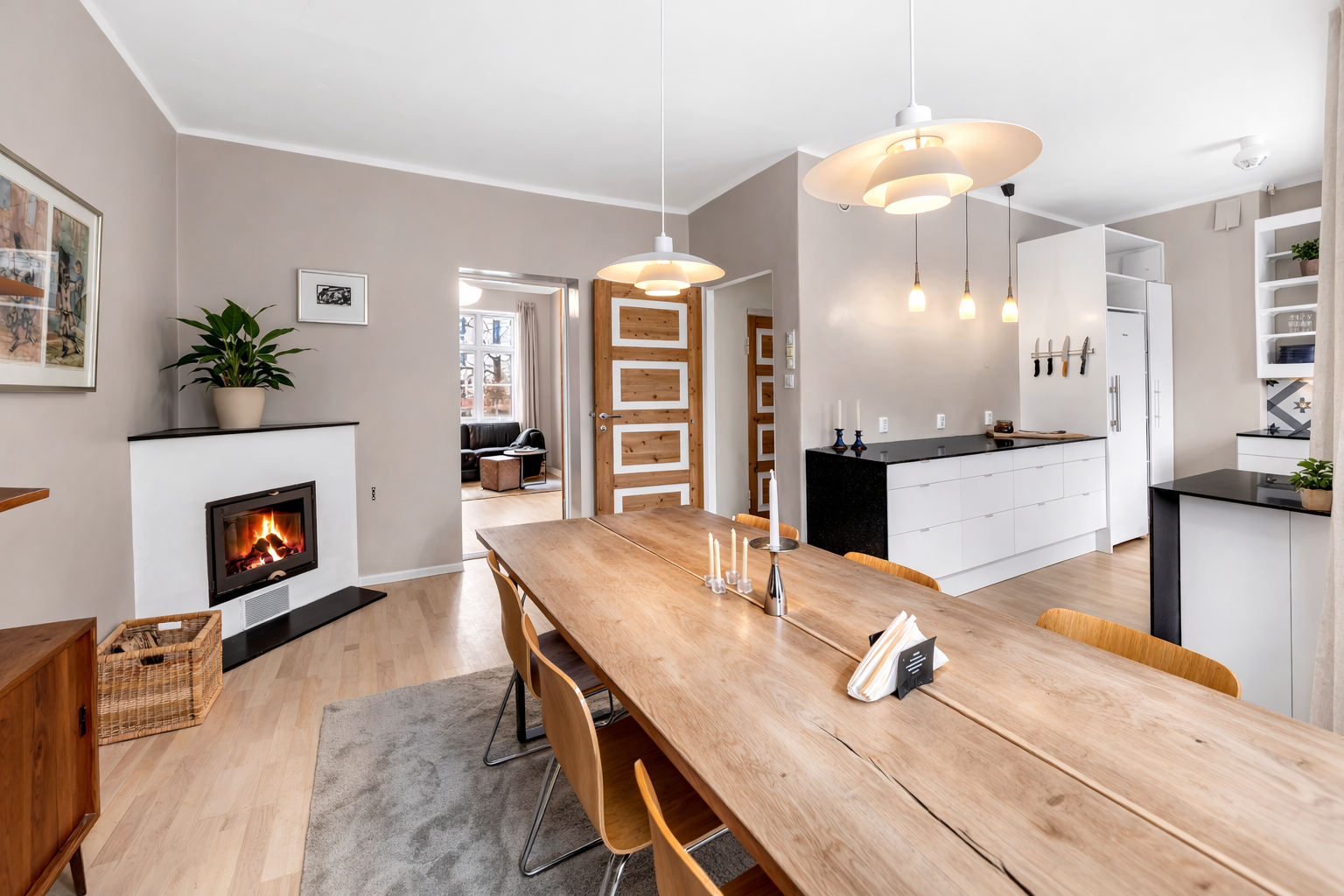 F648A133-CC1A-4FAD-81F7-601C7BF93227.png Galleribilde