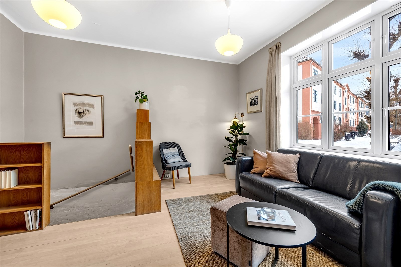 Herfra er det trapp ned til boligens underetasje. Galleribilde