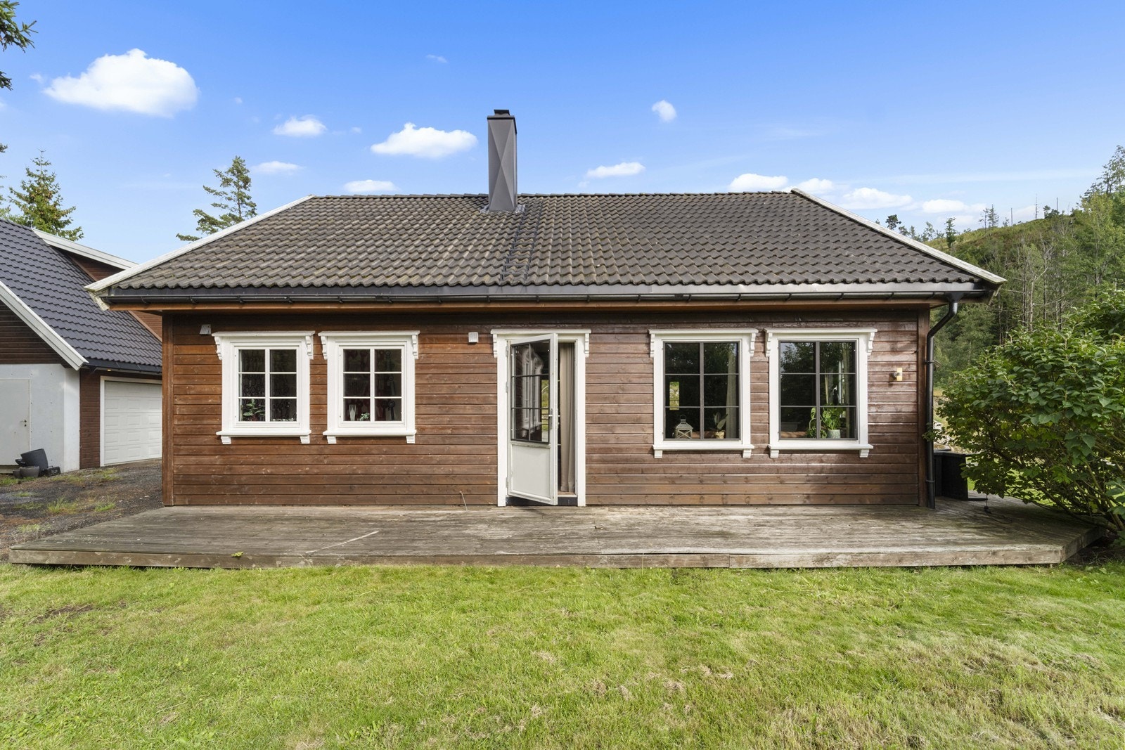 Terrasse med direkte inngang til stue Galleribilde