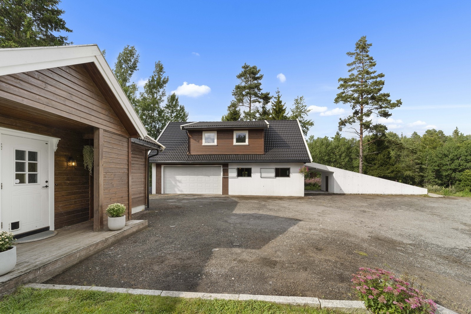 Flott låve med stall Galleribilde