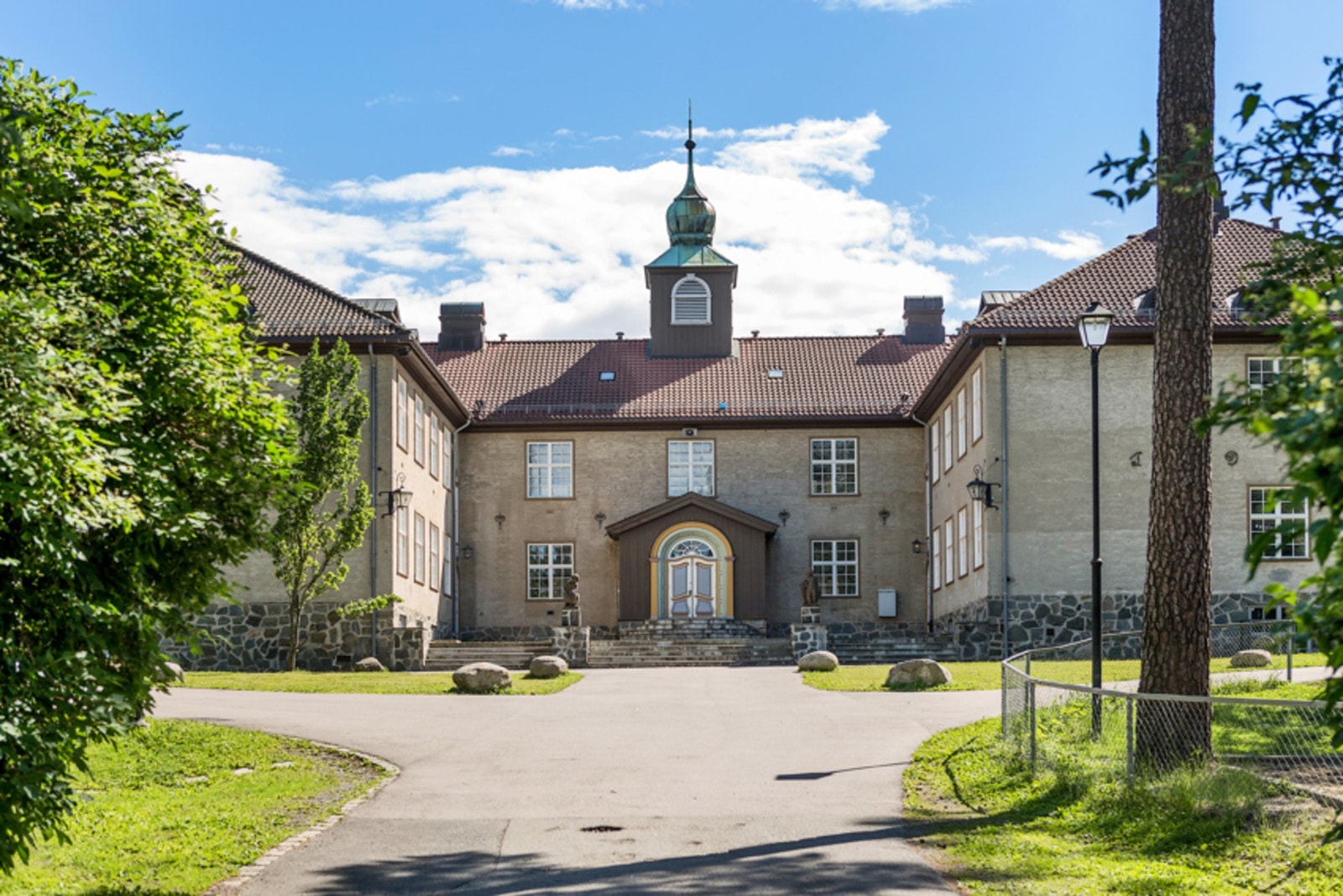 Tilhørighet til Ljan barneskole. Galleribilde