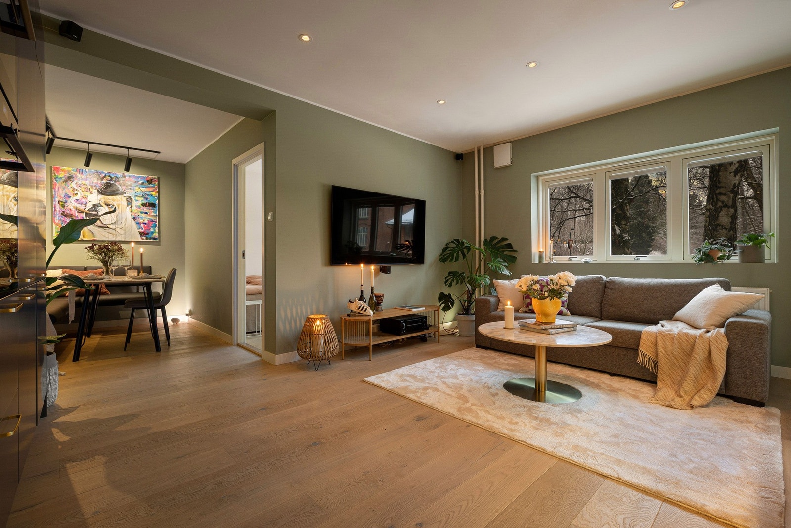 Maksymilian Kita v/ PrivatMegleren har gleden av å presentere denne lekre leiligheten i Sars' gate 16! Foto: Trond Walsø (Walso work) Galleribilde