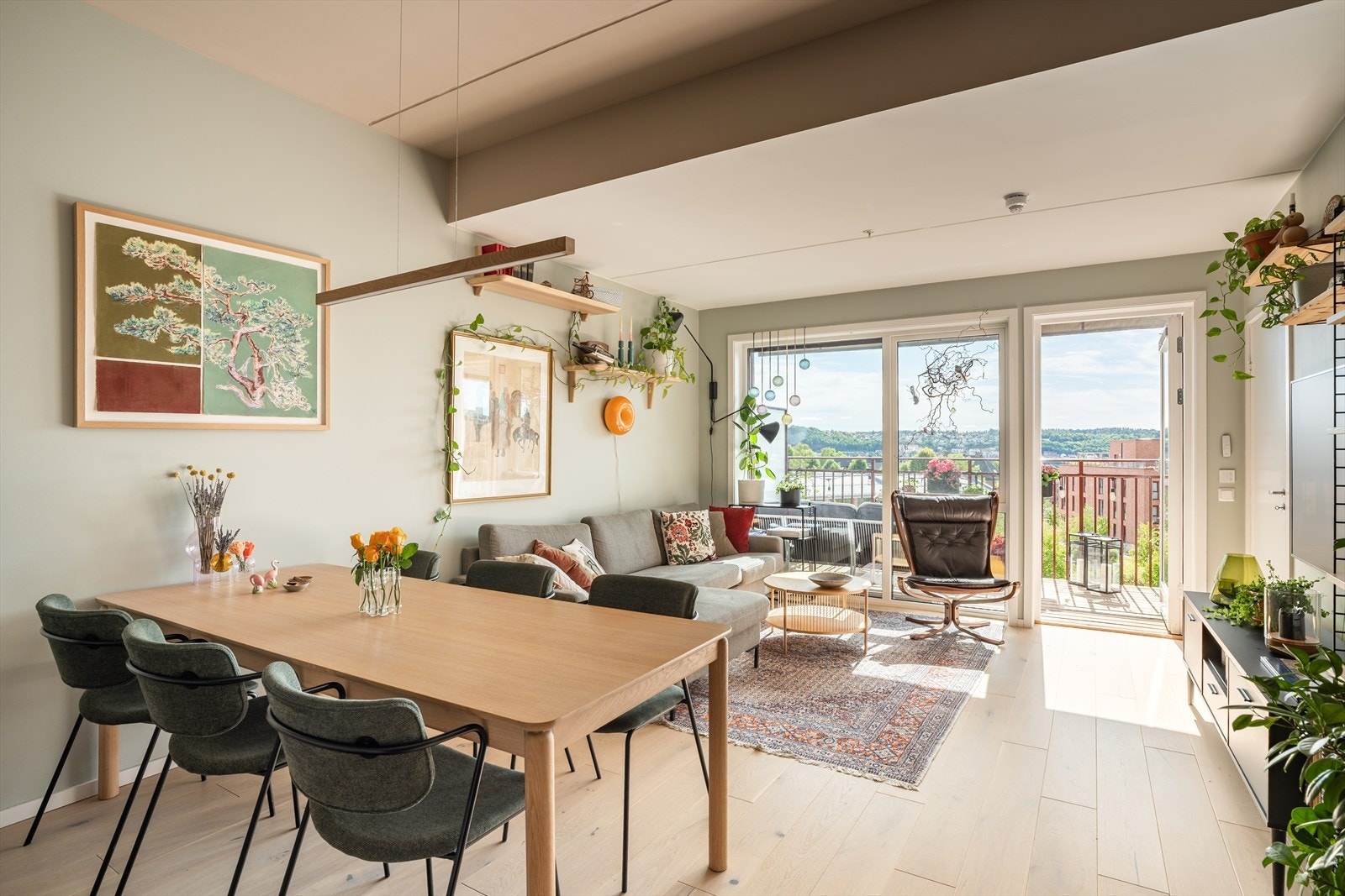 Emir Resulbegovic v. Emera Eiendomsmegling ønsker velkommen til Grønvoll allé 70! Galleribilde