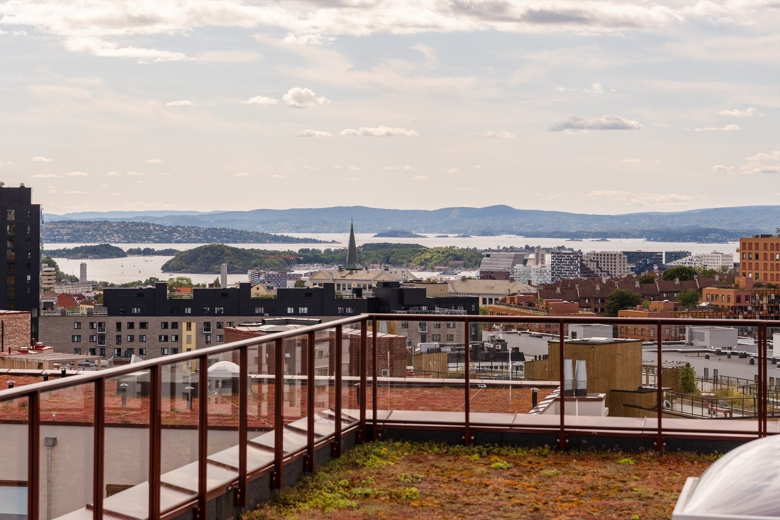 Utsikt fra takterrassen. Galleribilde