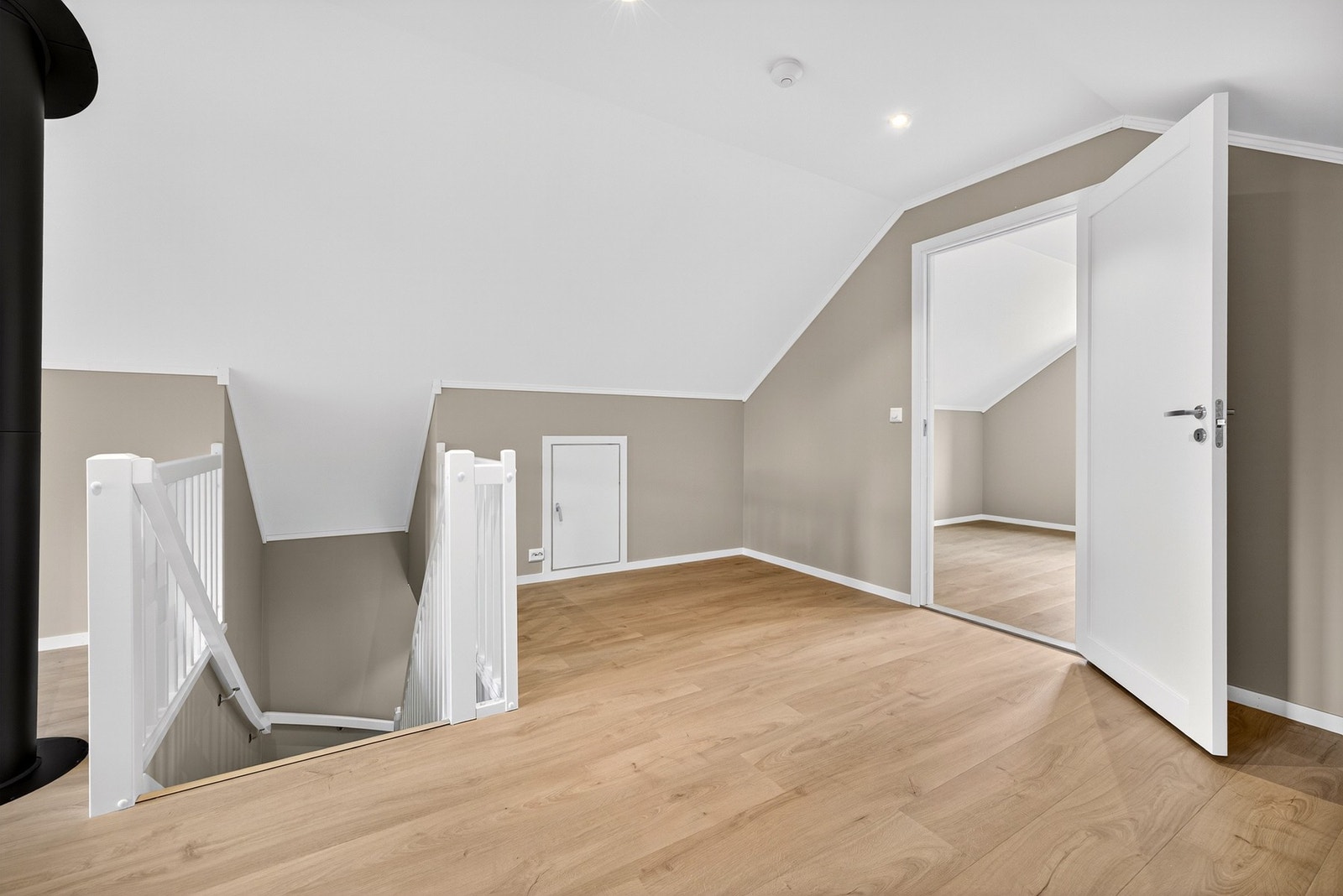 Det blir god plass til sofakrok med mediemøblement i en ev. TV-stue. Bilder er ikke av selve boligen, kun ment som illustrasjon. Galleribilde