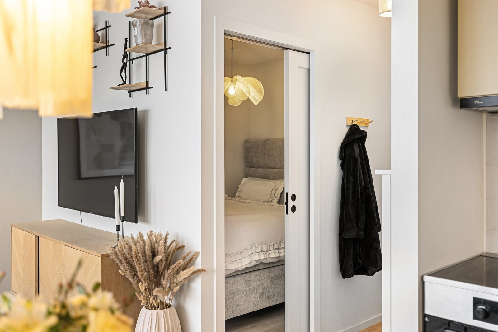 Effektiv romutnyttelse med skjermet alkove. Galleribilde