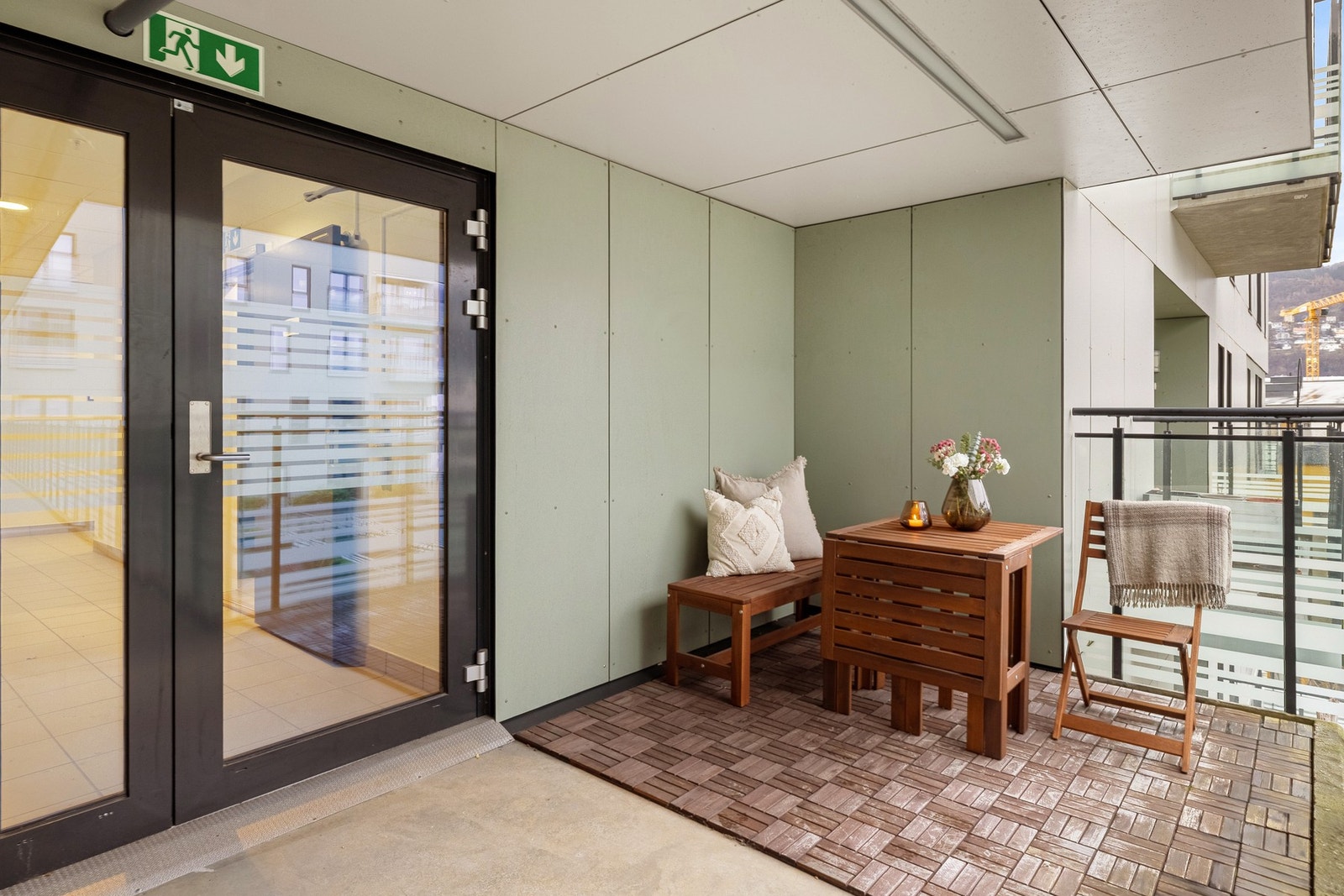 Leiligheten har også tilgang til et eget området som er eksklusivt kun for denne leiligheten. Galleribilde