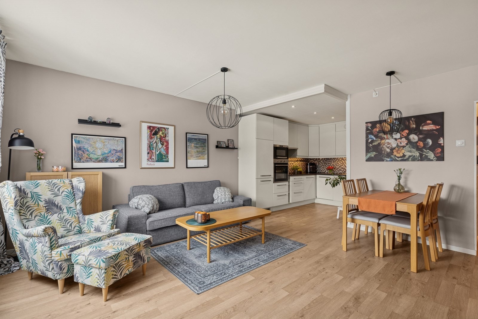 Iqra Iqbal v/DNB Eiendom har gleden av å presentere Henrik Sørensens vei 5! Galleribilde