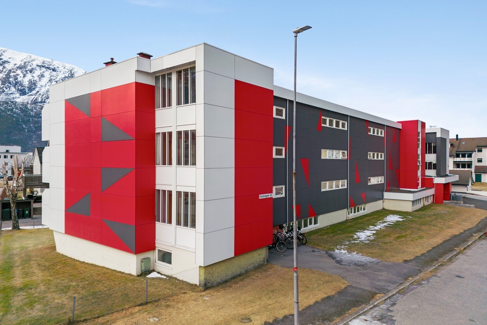 Fasade sørøst, med inngangsparti. Galleribilde