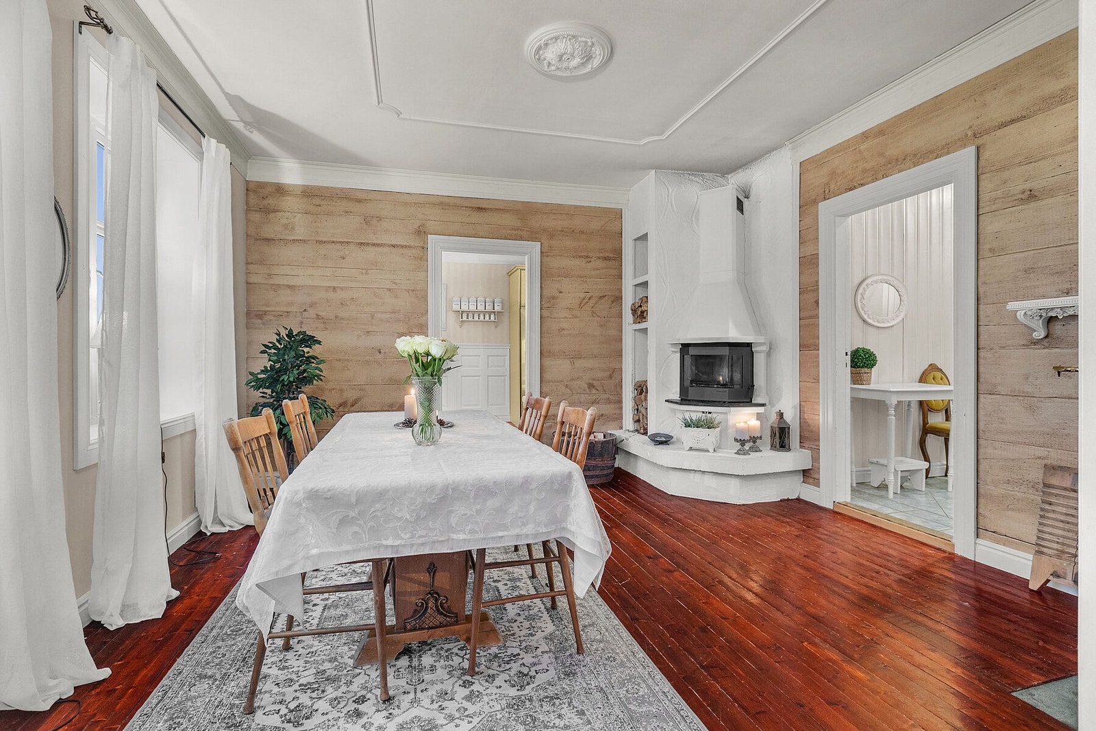 Vedovn gir lun varme på kalde dager. Galleribilde