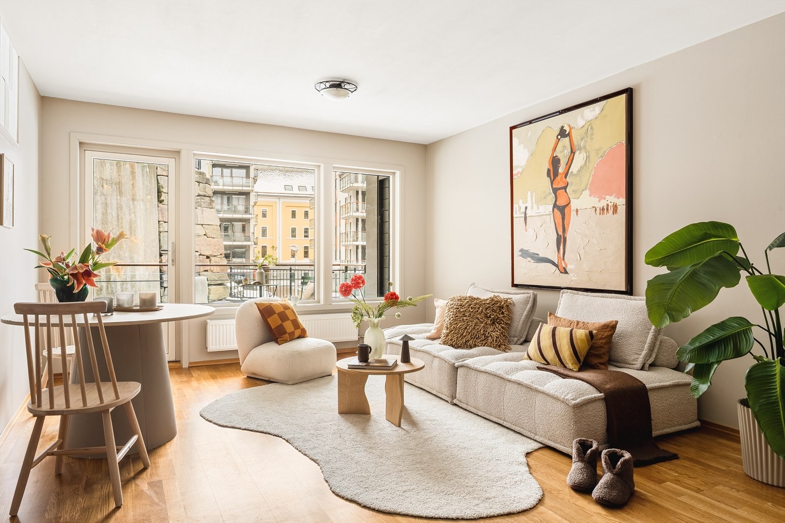 Hjertelig velkommen til Kalfarveien 68 ved Thomas Berentsen i EiendomsMegler 1 (Foto: Alexander Vie) Galleribilde