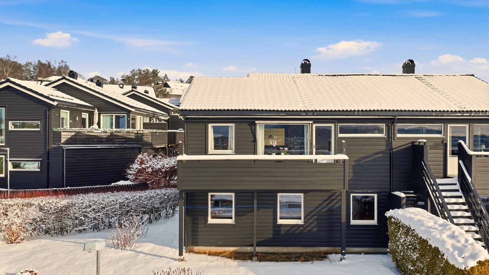 Boligen er jevnlig vedlikeholdt gjennom årene og har ny taktekking i 2023. Galleribilde