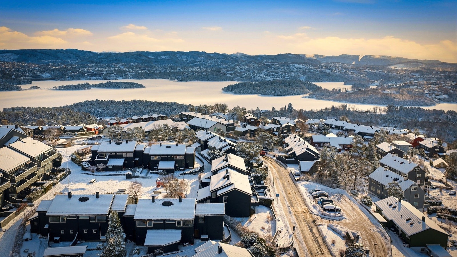 Populært borettslag med høy trivselsfaktor for både store og små. Galleribilde