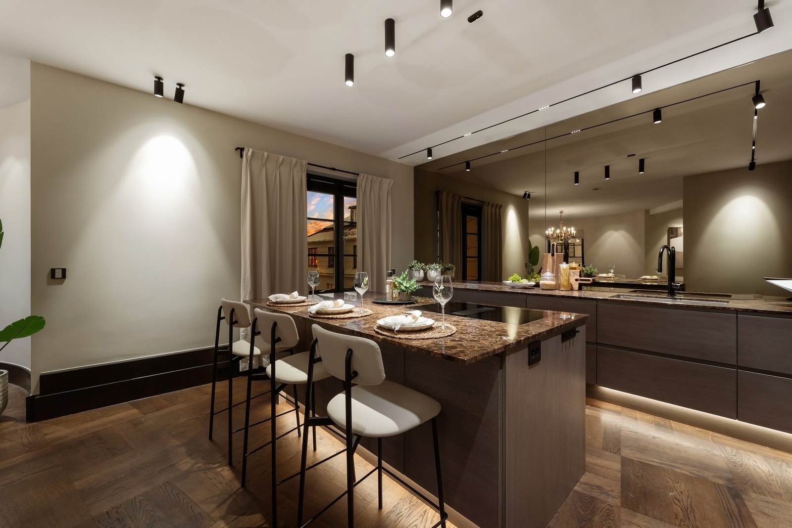 Huseby-innredningen er påkostet og omfangsrik. Galleribilde