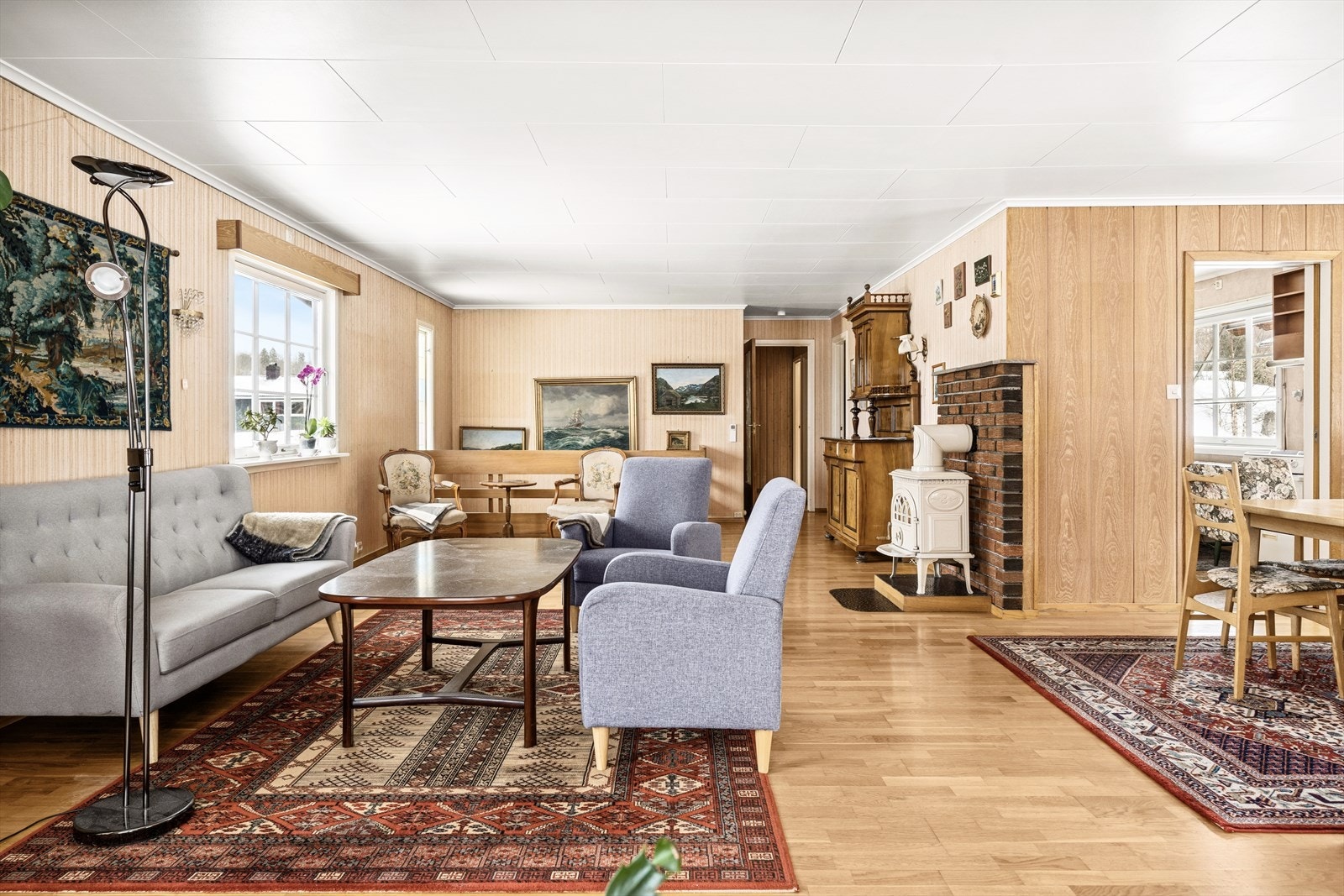 Vedovnen bidrar til en lun og hyggelig atmosfære i vinterhalvåret. Galleribilde