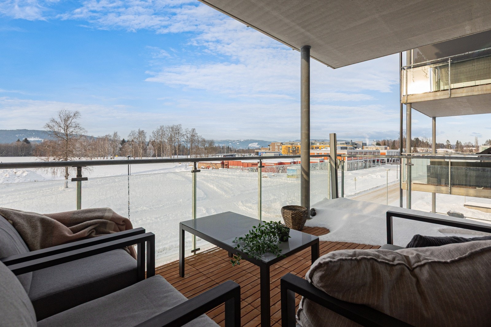 Leiligheten kan bla. tilby på en nydelig, fredelig utsikt mot grøntområde. Galleribilde